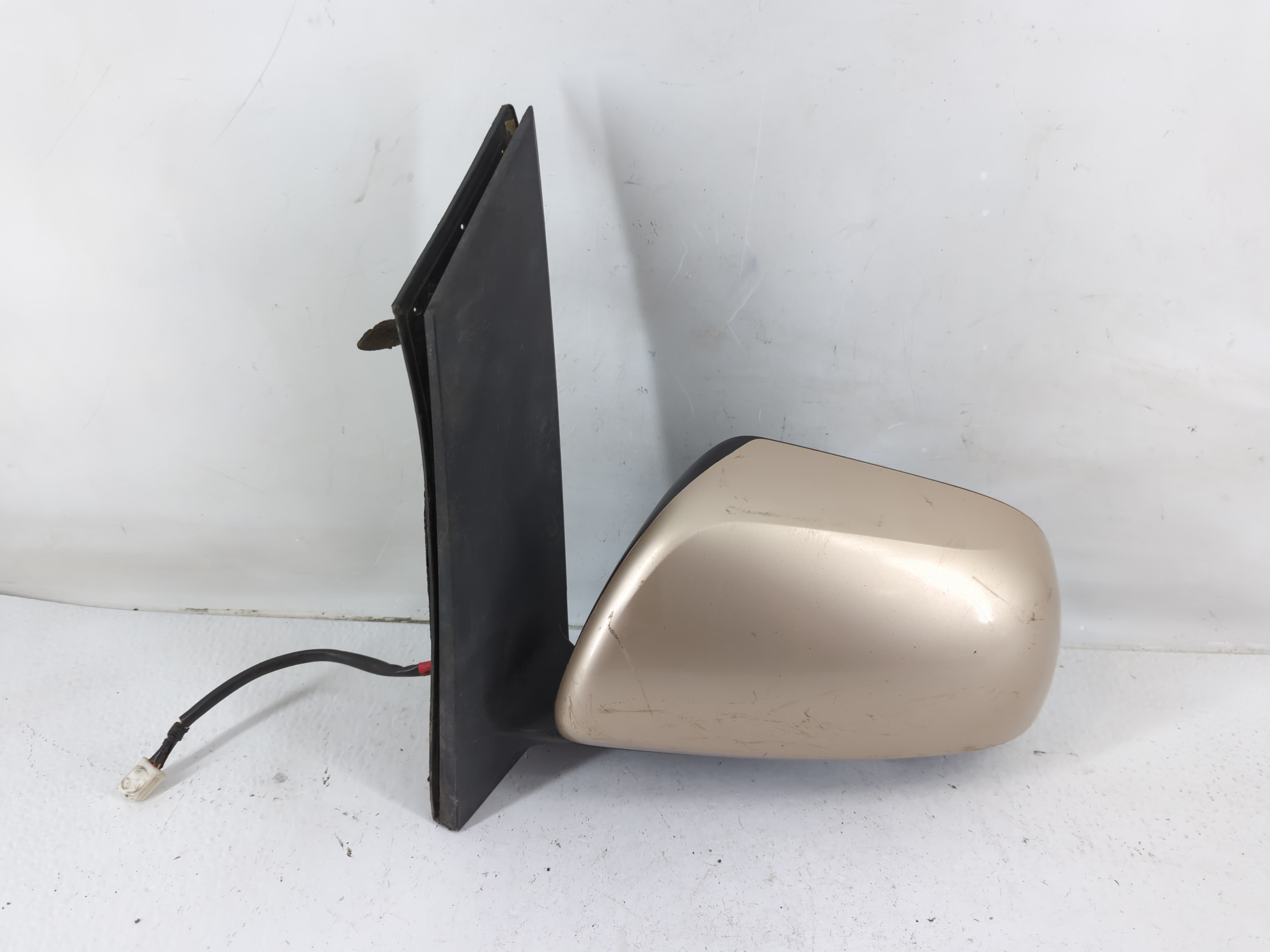 2013-2014 Toyota Sienna Driver Left Side View Power Door Mirror Gold 1117417 - Oemusedautoparts1.com