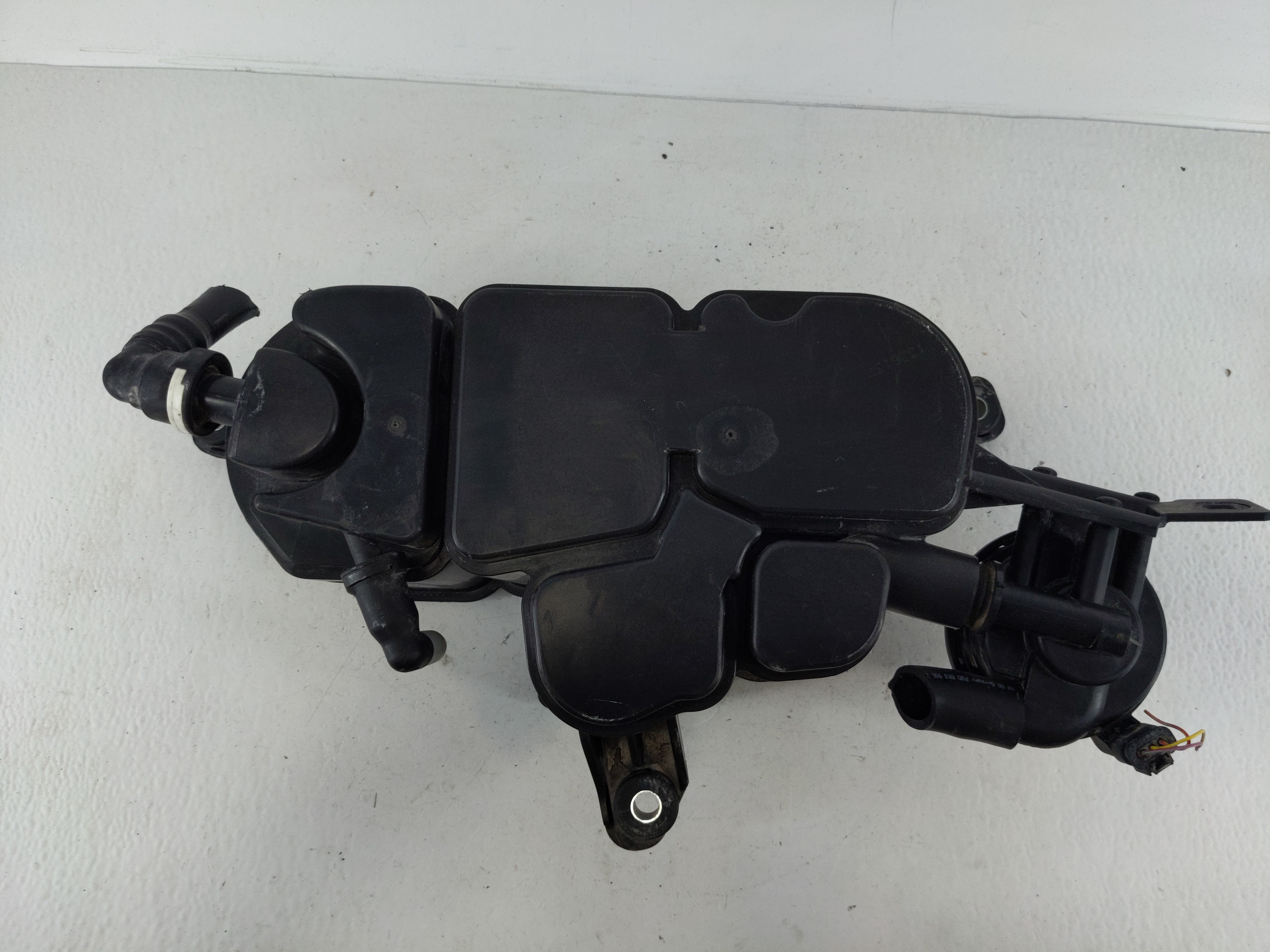 Picture of 2015 Audi Q5 Fuel Vapor Charcoal Canister 1117428