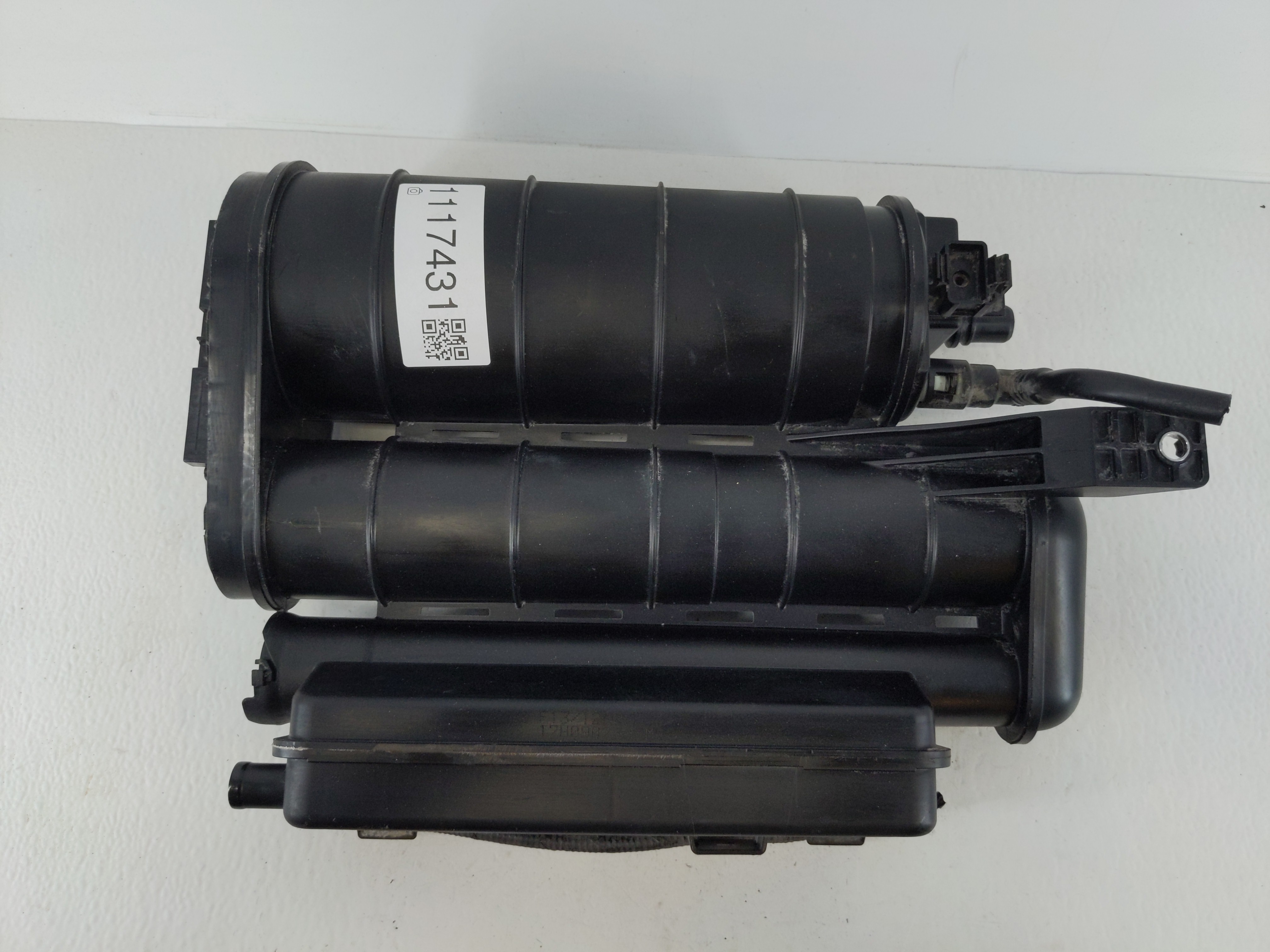 Picture of 2017 Honda Cr-v Fuel Vapor Charcoal Canister 1117431