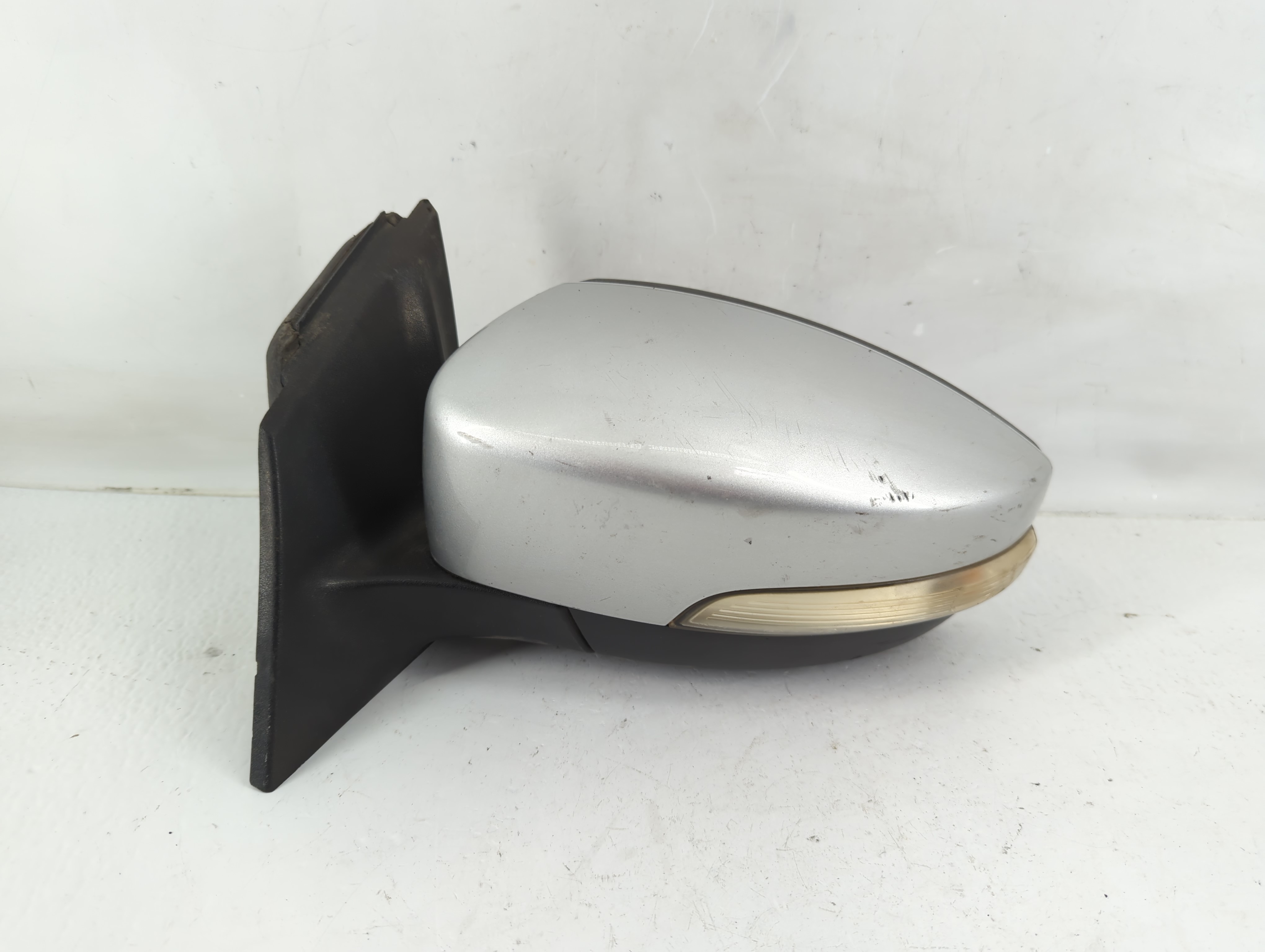 Picture of 2015-2018 Ford Focus Driver Left Side View Power Door Mirror Silver 1117448