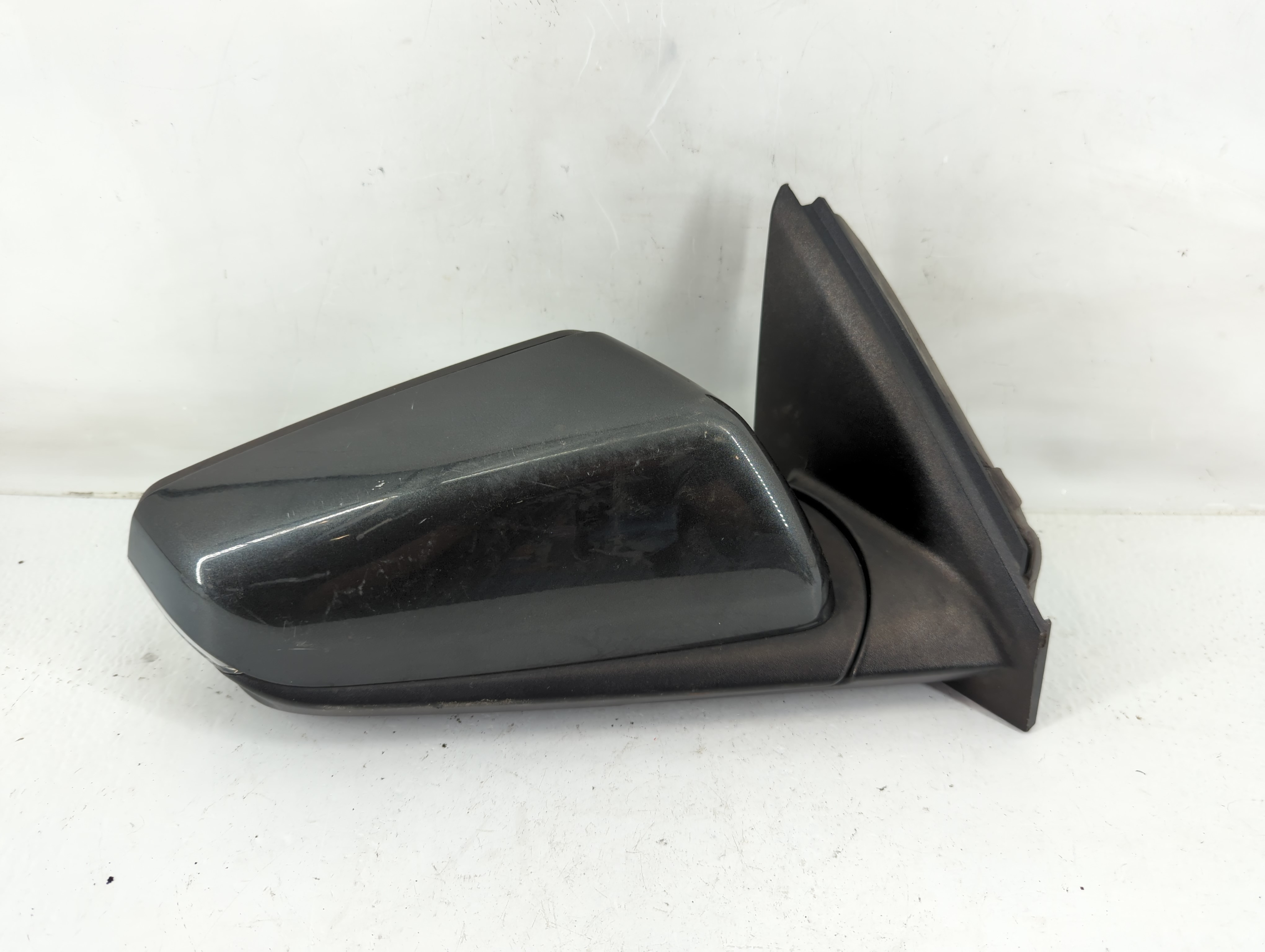 2018-2020 Chevrolet Equinox Passenger Right Side View Power Door Mirror 1117493 - Oemusedautoparts1.com