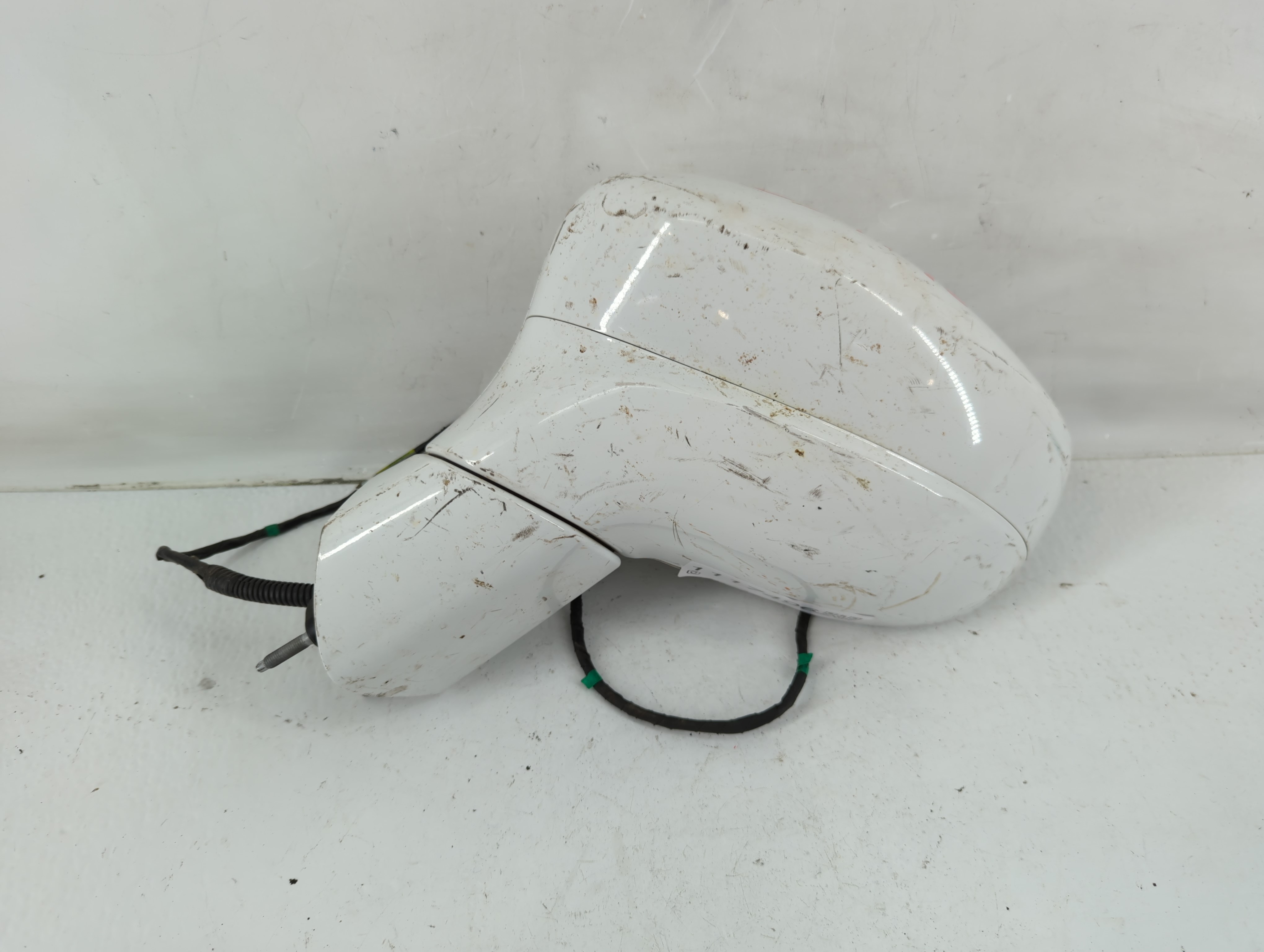 2020-2020 Chrysler Pacifica Driver Left Side View Power Door Mirror 1117496 - Oemusedautoparts1.com