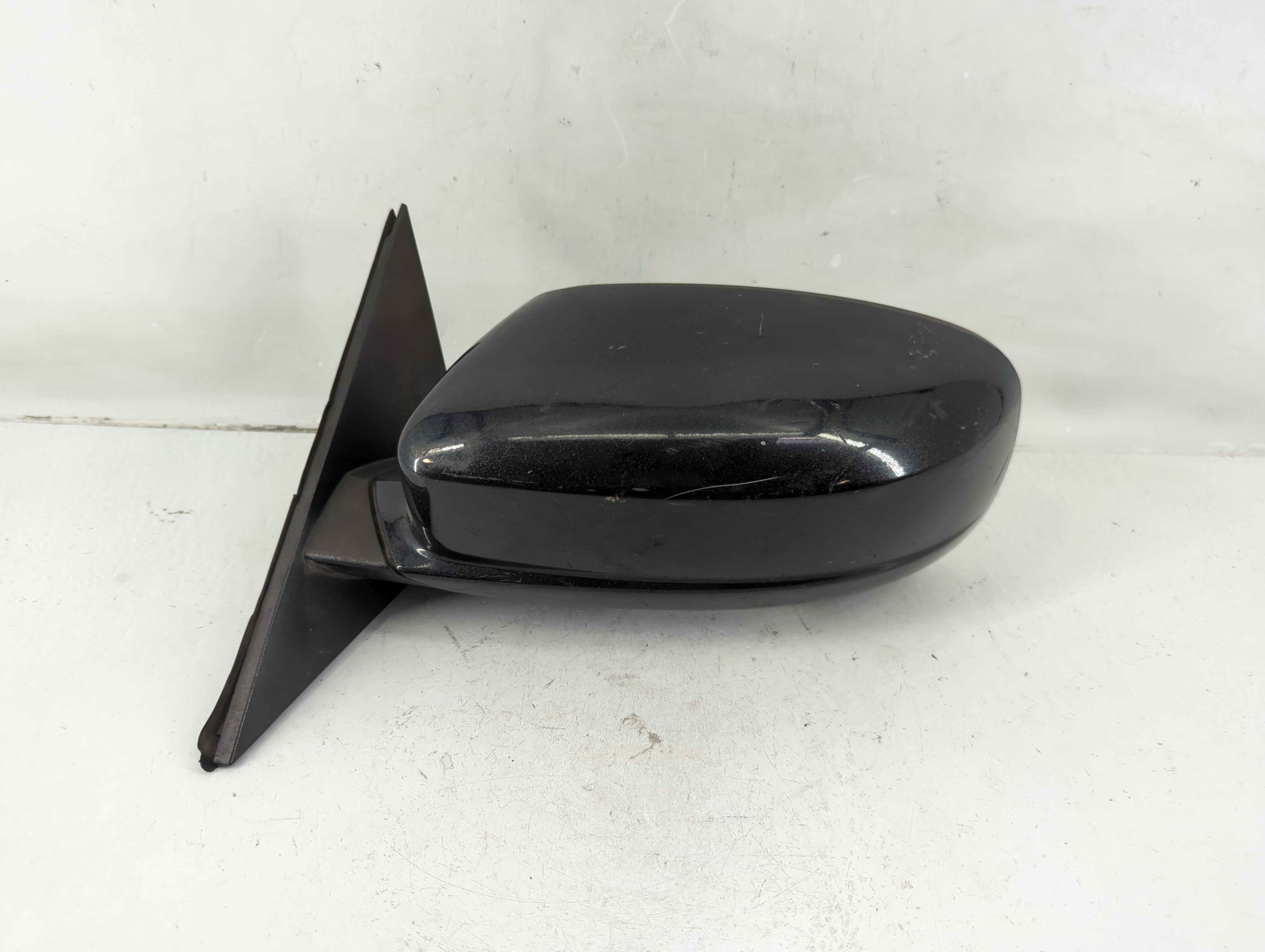 2011-2014 Chrysler 300 Driver Left Side View Power Door Mirror Black 1117500 - Oemusedautoparts1.com