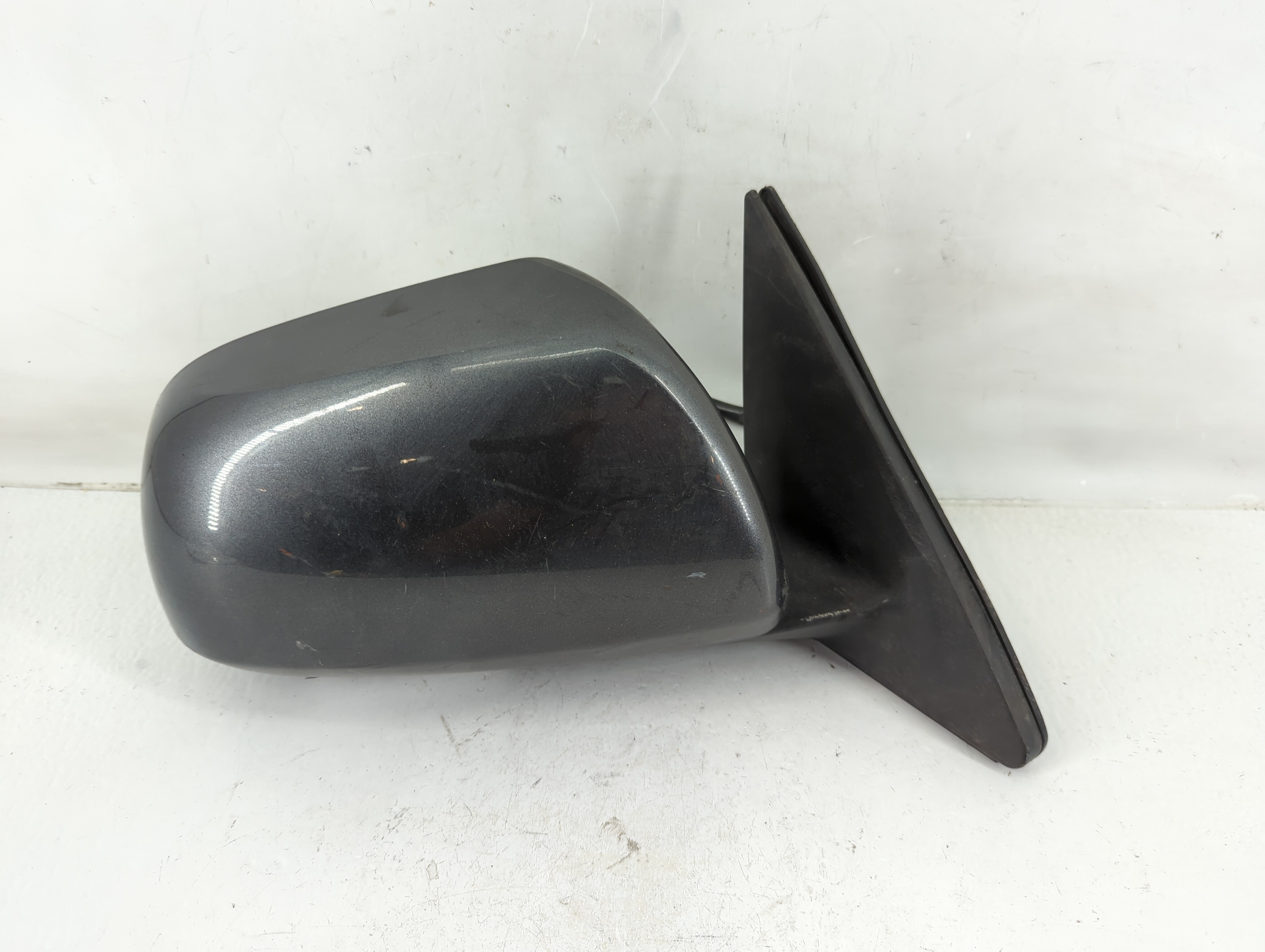 2008-2013 Toyota Highlander Driver Left Side View Power Door Mirror Grey 1117567 - Oemusedautoparts1.com