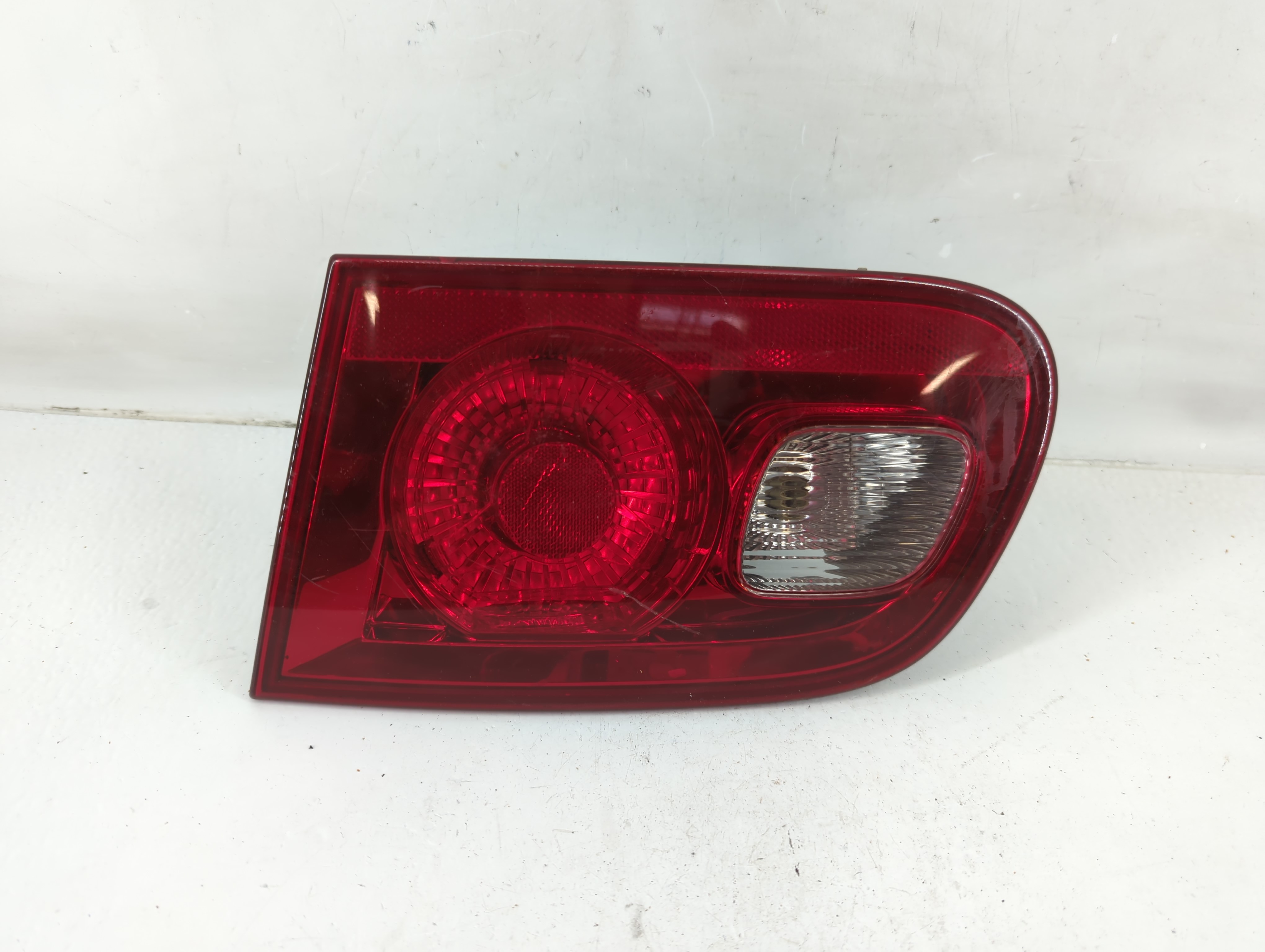 2006-2011 Buick Lucerne Passenger Right Side Tail Light Taillight Oem 1117601 - Oemusedautoparts1.com