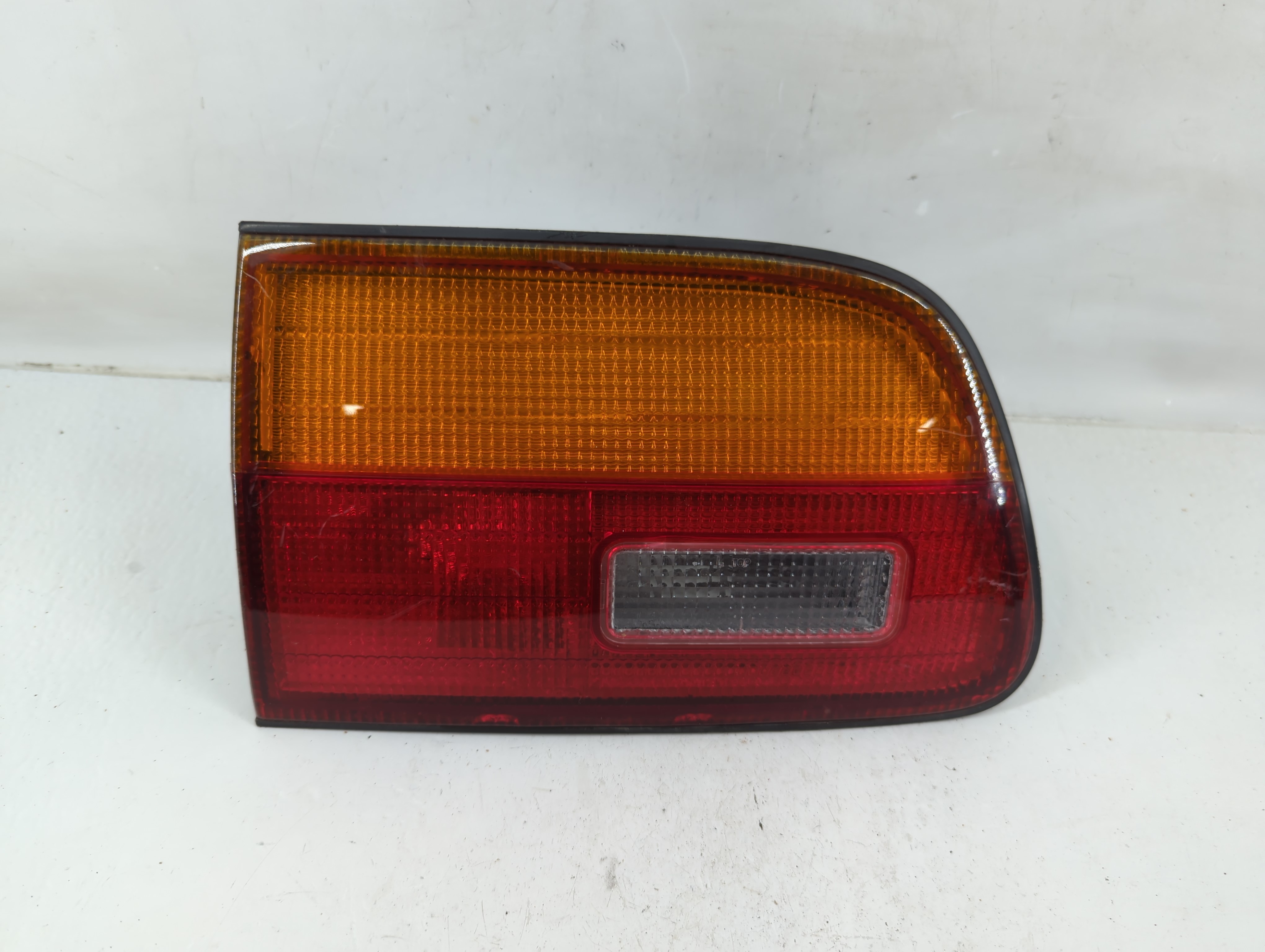 1998-2000 Toyota Sienna Driver Left Side Tail Light Taillight Oem 1117617 - Oemusedautoparts1.com