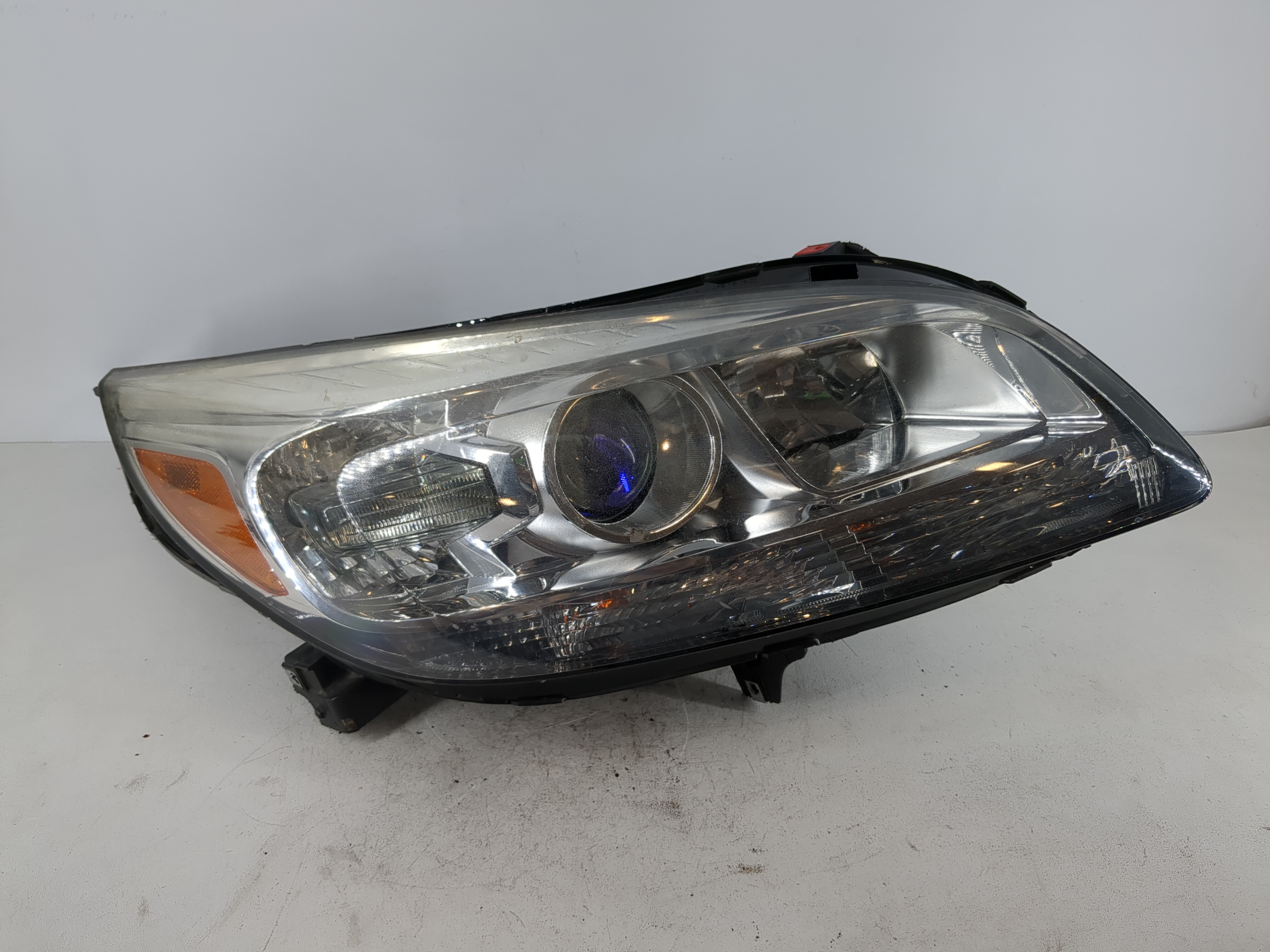 Picture of 2013-2016 Chevrolet Malibu Driver Left Oem Head Light Headlight Lamp 1117624