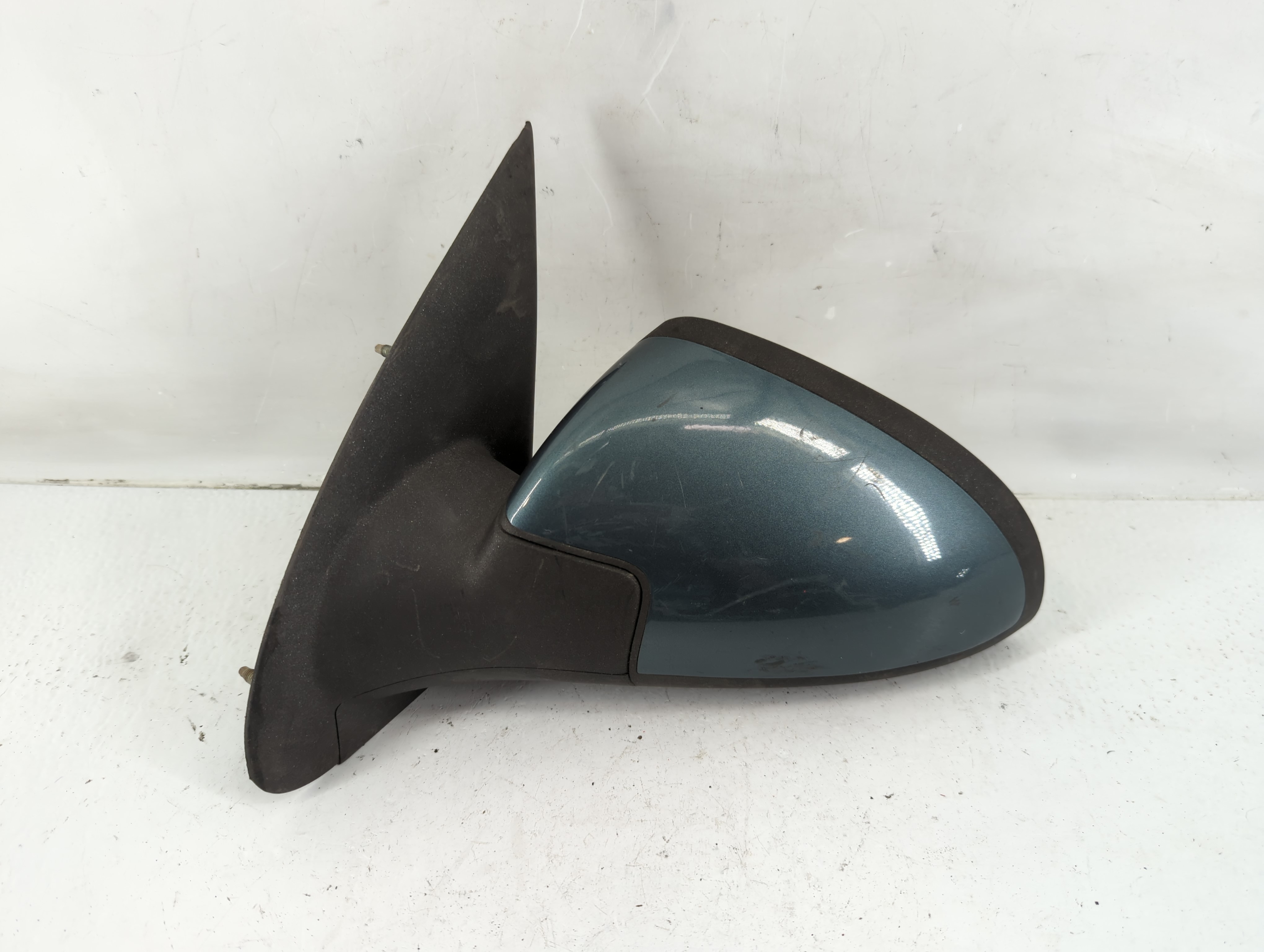 2005-2010 Chevrolet Cobalt Driver Left Side View Power Door Mirror Black 1117682 - Oemusedautoparts1.com