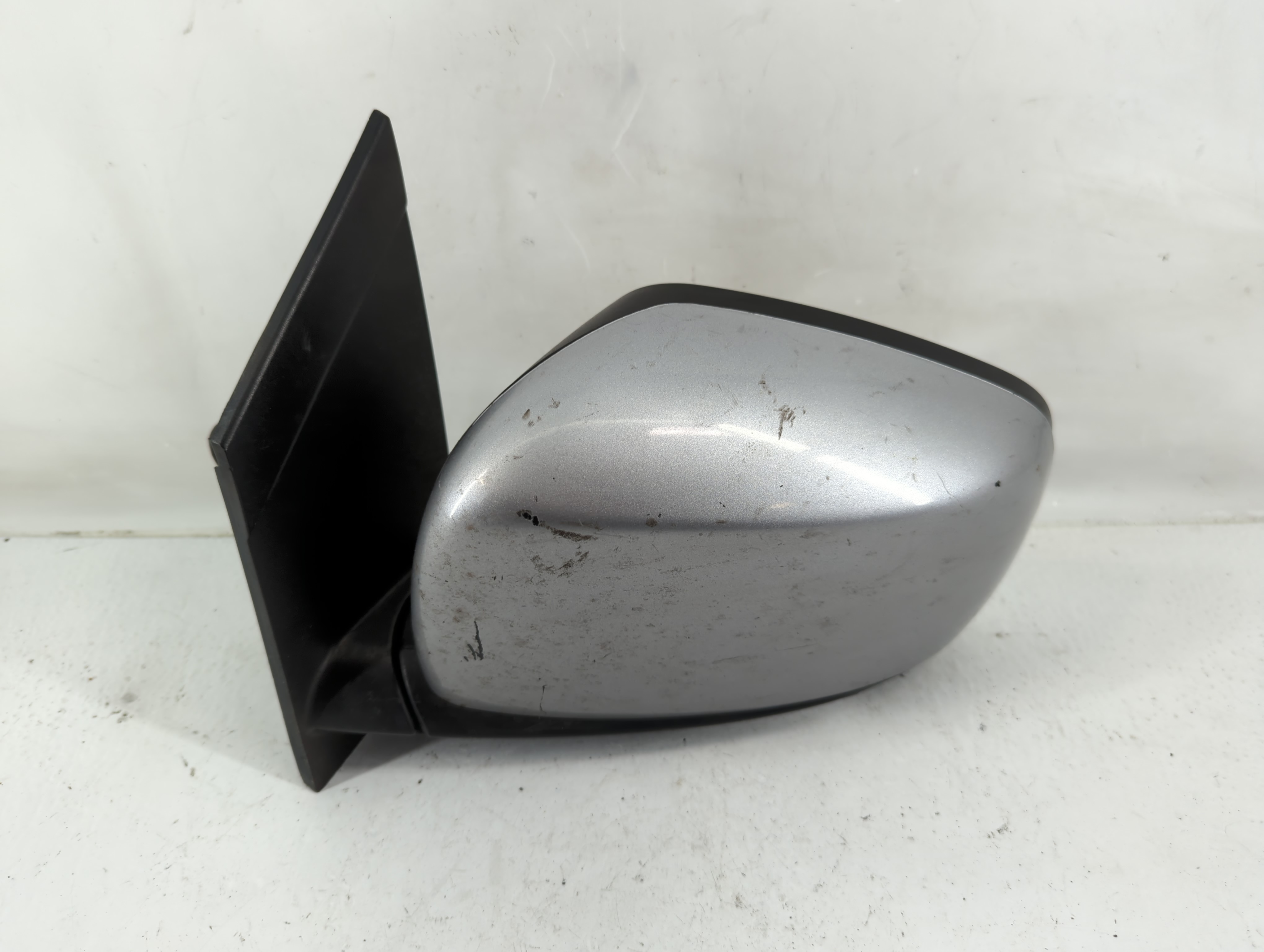 Dodge Caravan Driver Left Side View Power Door Mirror Grey 1117687 - Oemusedautoparts1.com