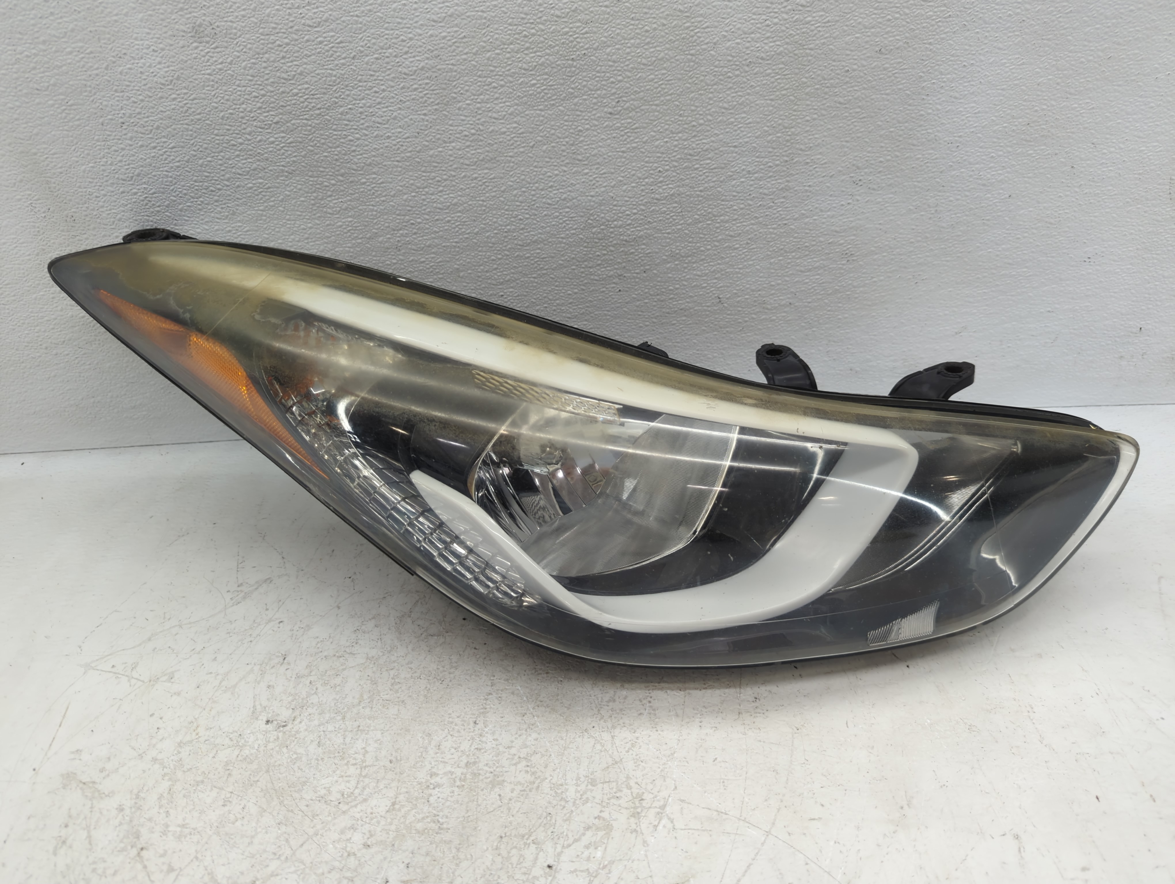 Picture of 2014-2016 Hyundai Elantra Passenger Right Oem Head Light Headlight Lamp 1117694