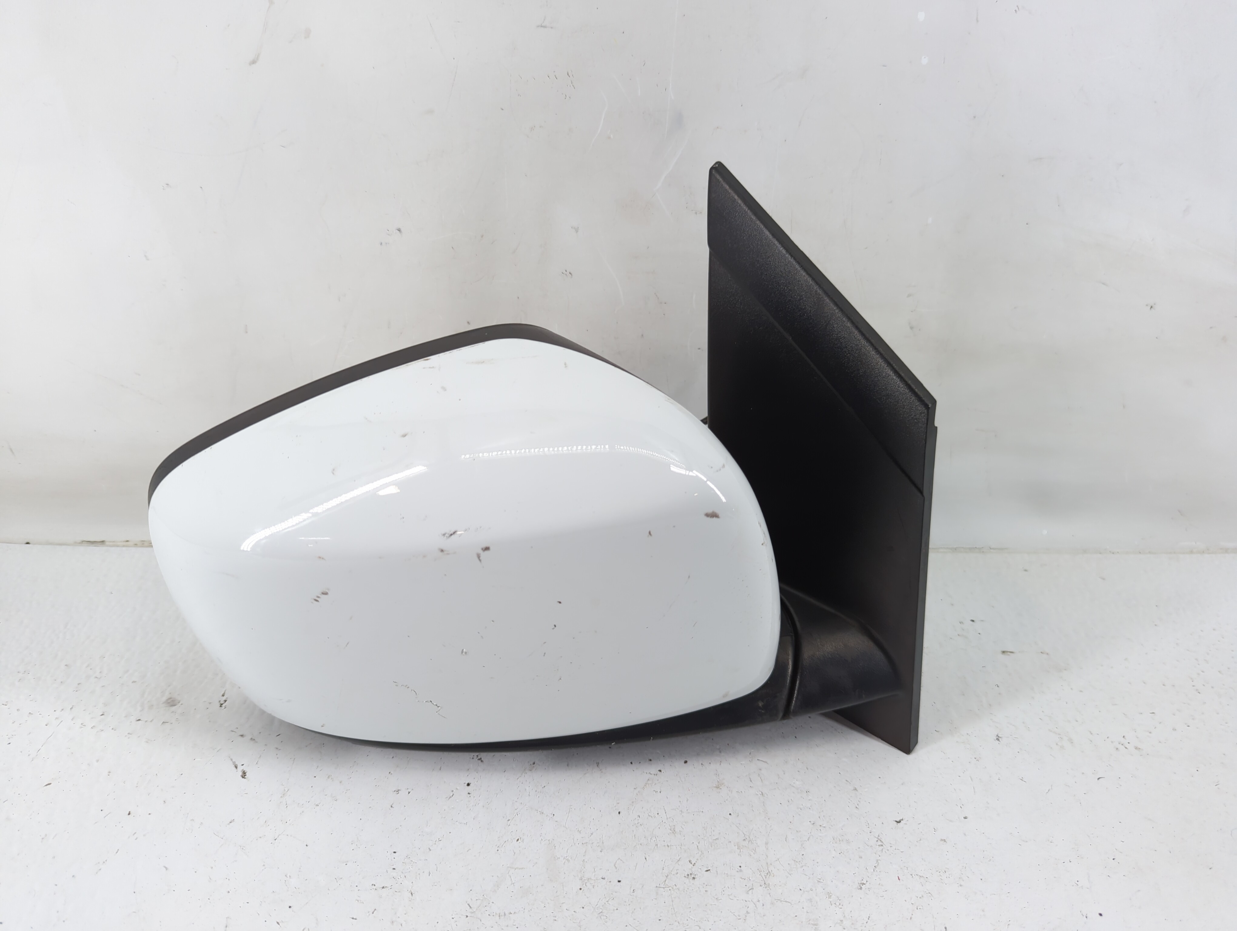 Picture of Dodge Caravan Passenger Right Side View Power Door Mirror White 1117697