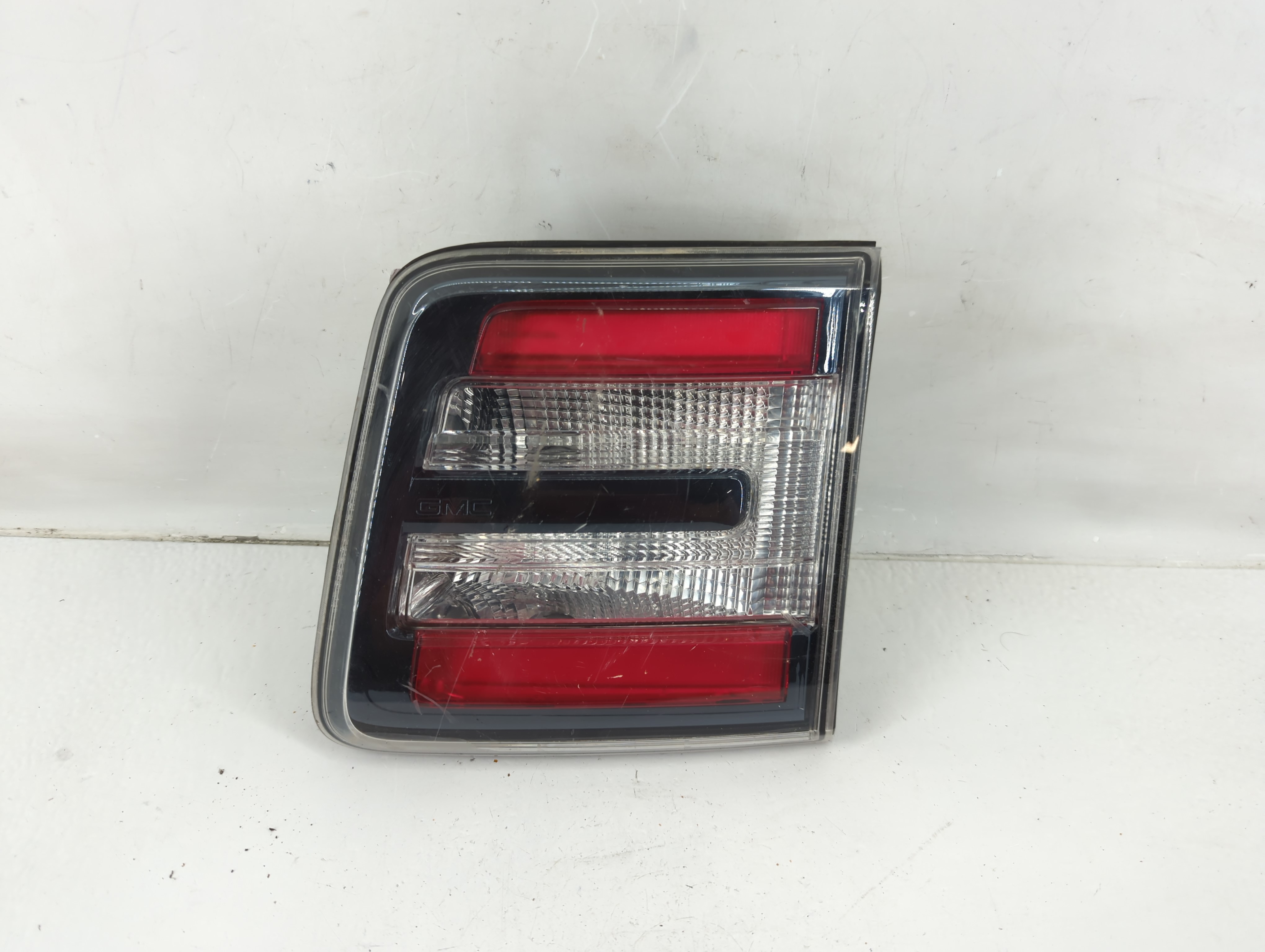 2013-2017 Gmc Acadia Passenger Right Side Tail Light Taillight Oem 1117731 - Oemusedautoparts1.com
