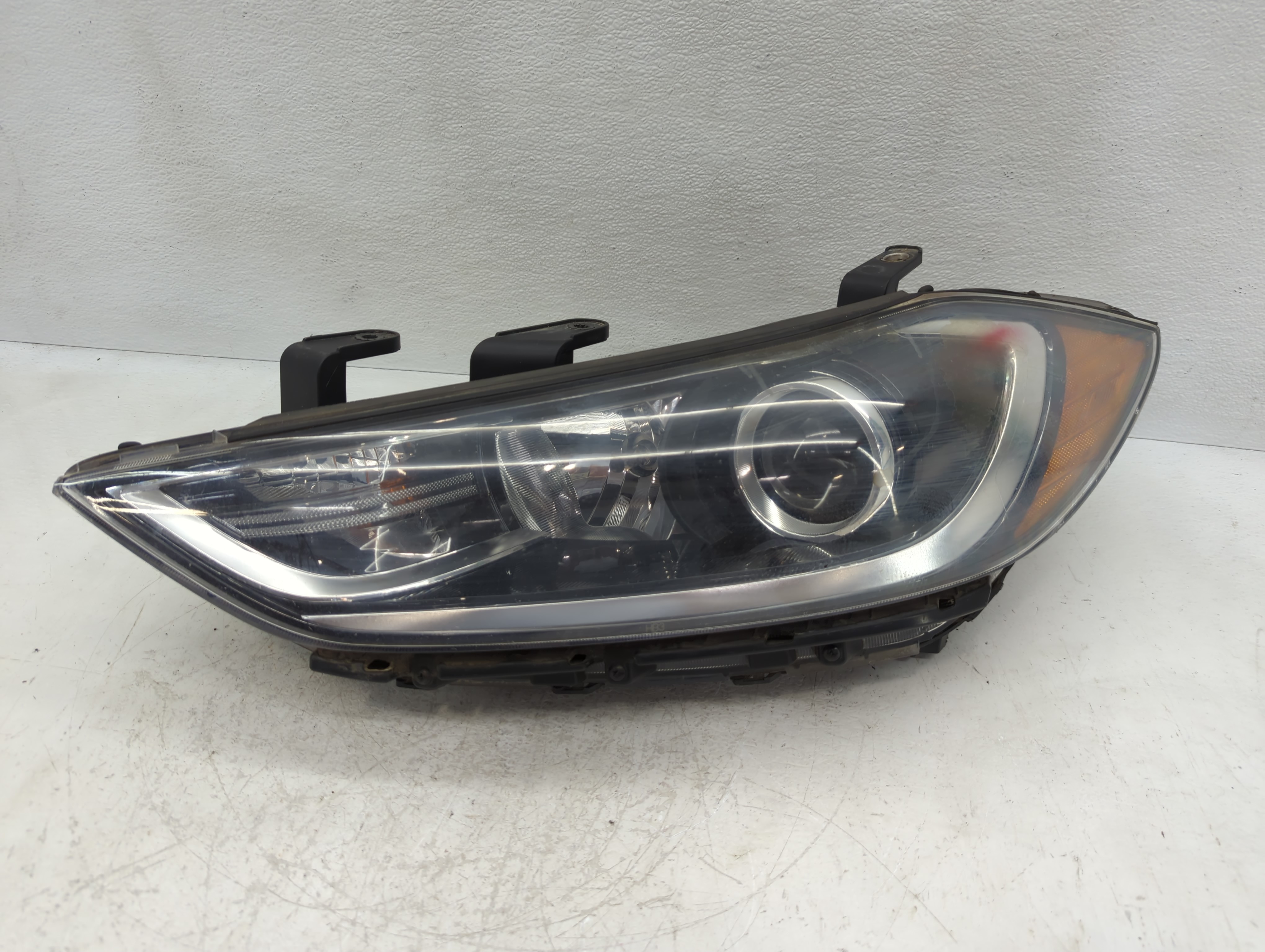 Picture of 2017-2018 Hyundai Elantra Driver Left Oem Head Light Headlight Lamp 1117736