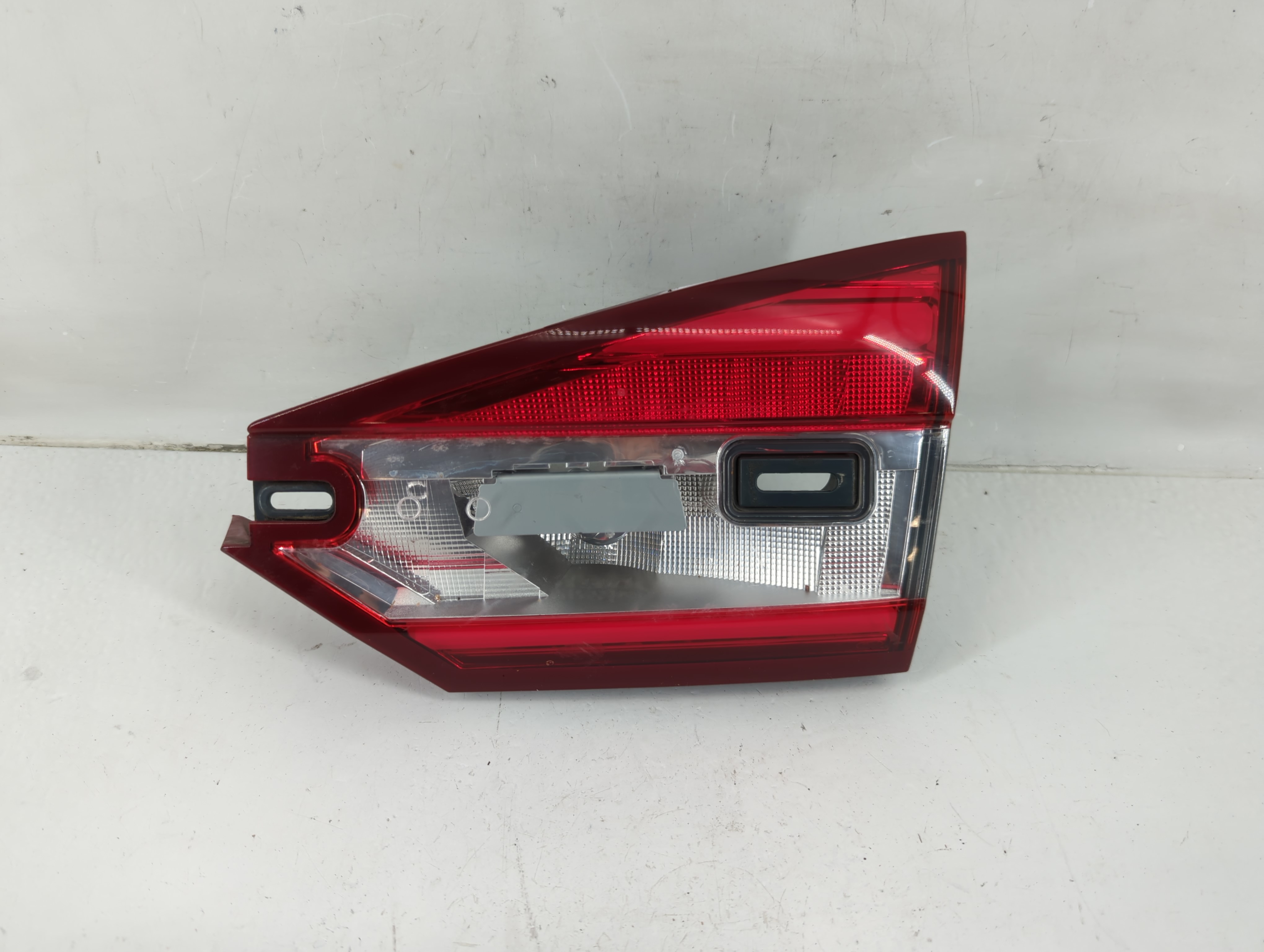 2017-2018 Ford Fusion Passenger Right Side Tail Light Taillight Oem 1117749 - Oemusedautoparts1.com