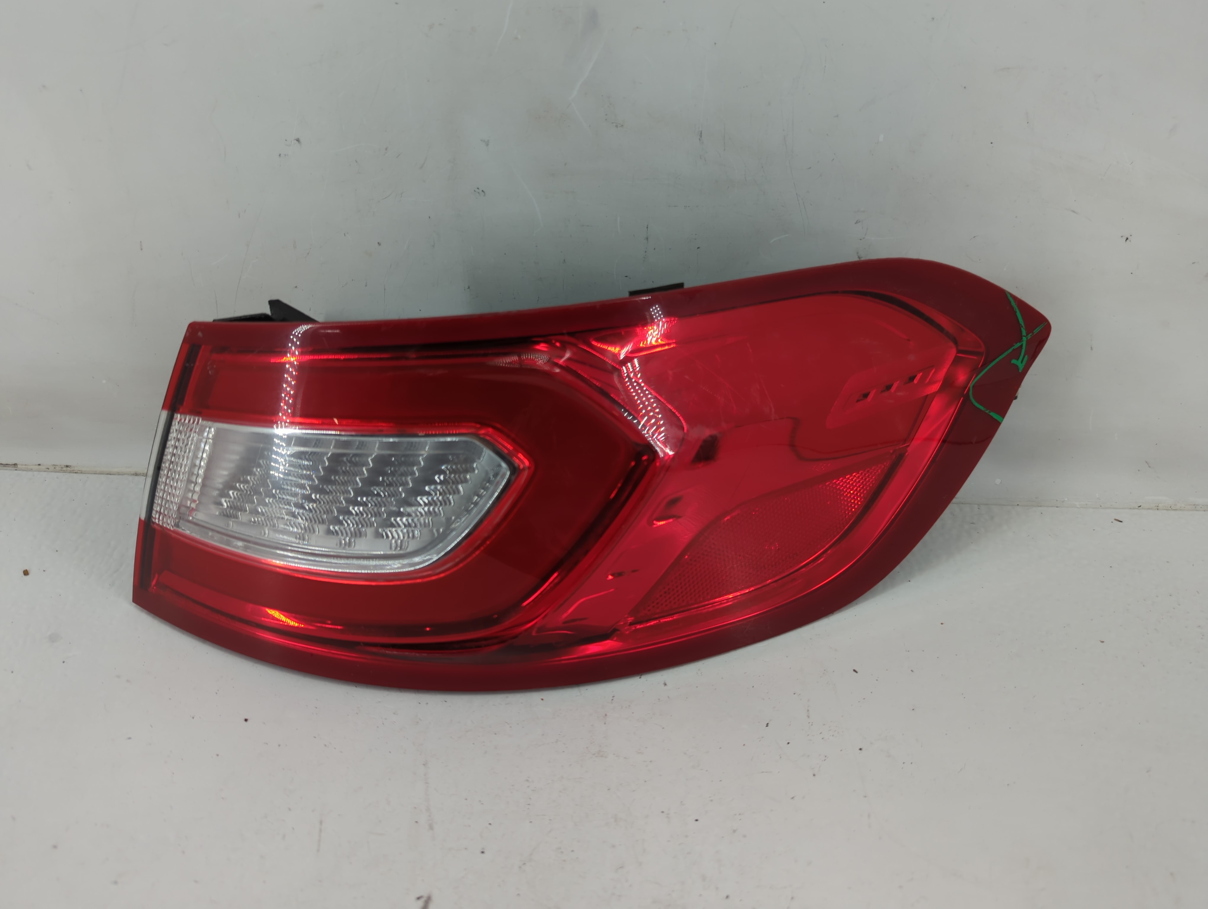 Picture of 2016-2018 Lincoln Mkx Passenger Right Side Tail Light Taillight Oem 1117780