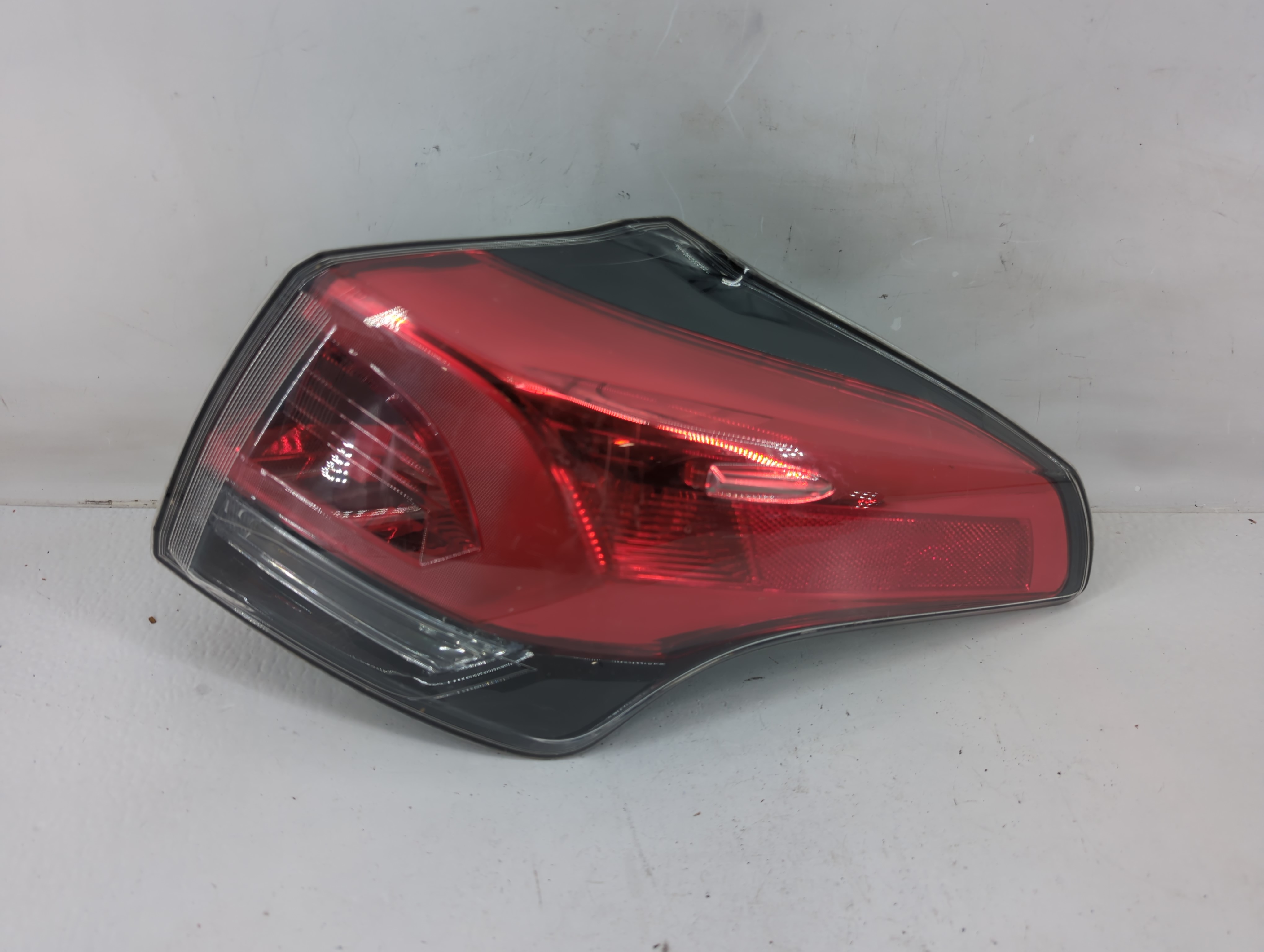 2016-2018 Toyota Rav4 Passenger Right Side Tail Light Taillight Oem 1117798 - Oemusedautoparts1.com