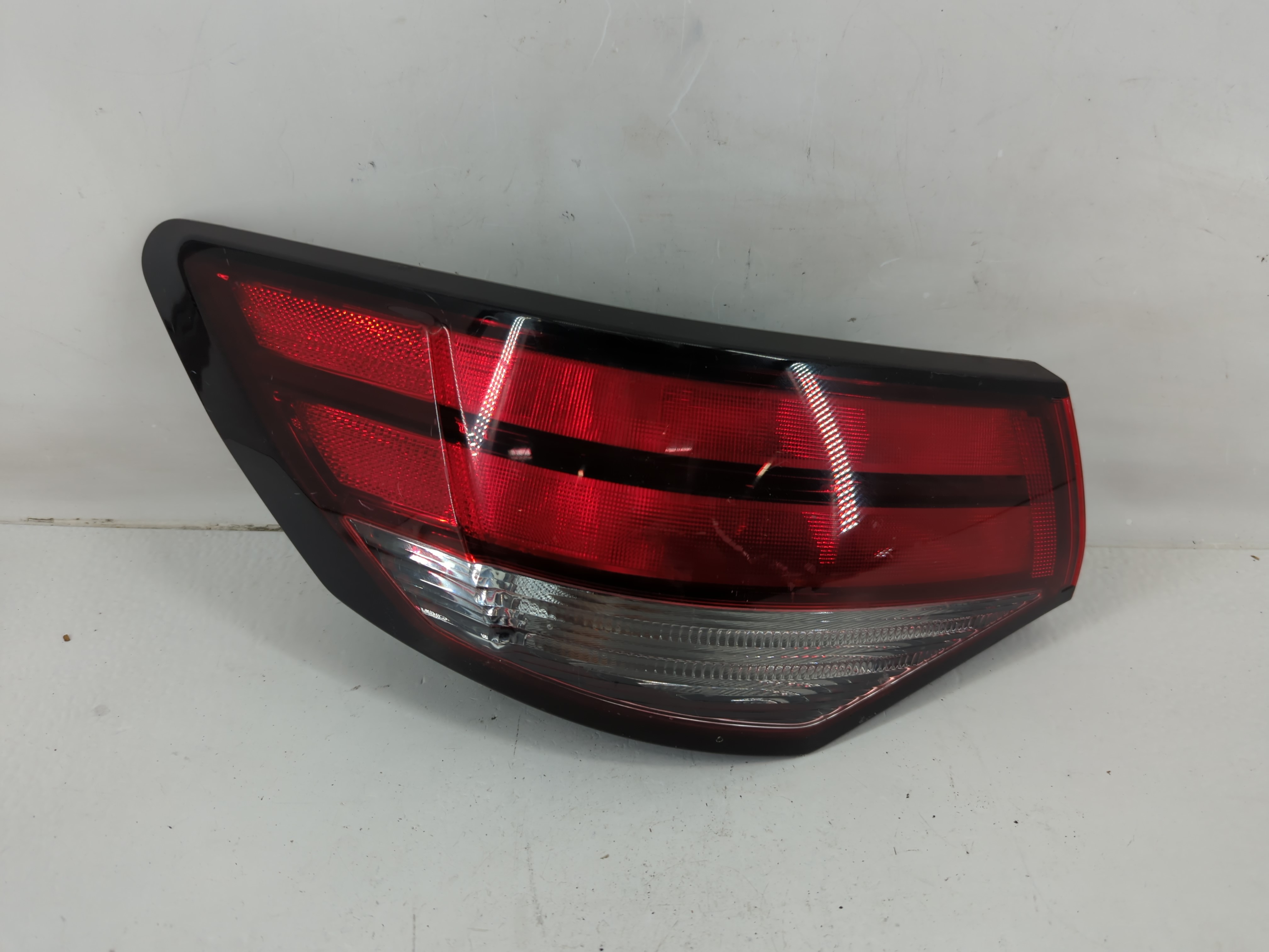 Picture of 2020-2022 Nissan Sentra Driver Left Side Tail Light Taillight Oem 1117799