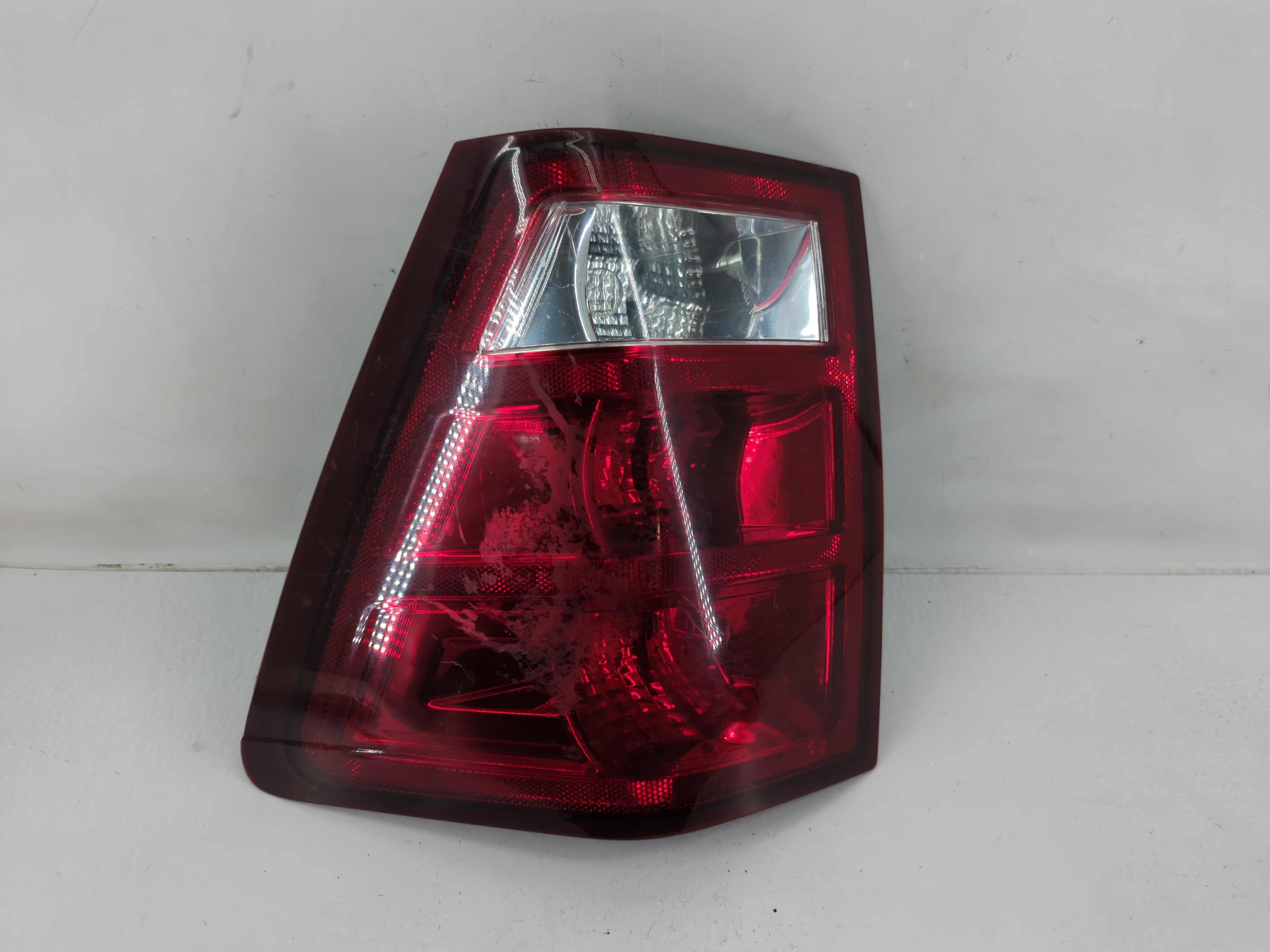 Picture of 2005 Jeep Grand Cherokee Passenger Right Side Tail Light Taillight Oem 1117873