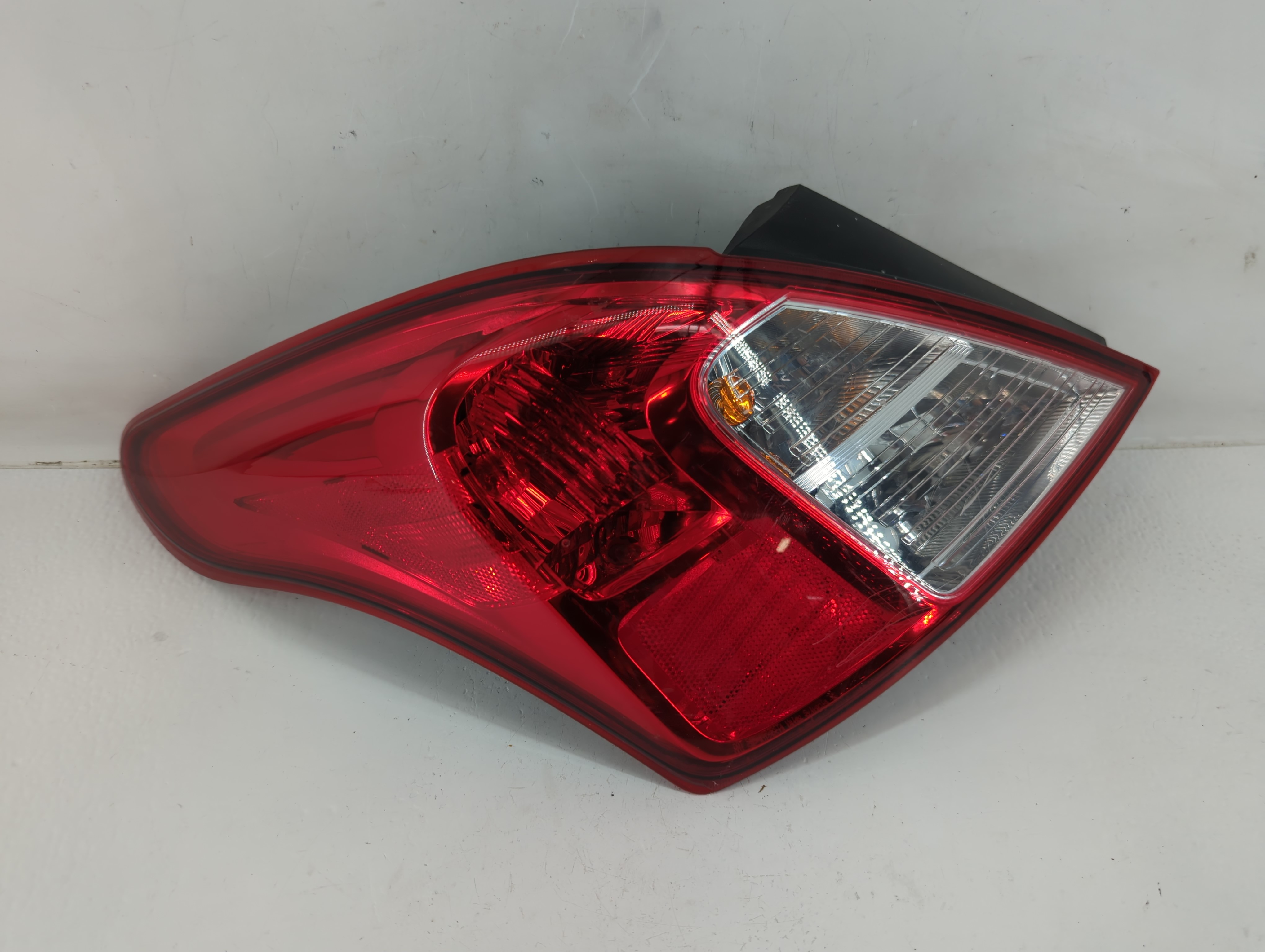 Picture of 2012-2019 Nissan Versa Driver Left Side Tail Light Taillight Oem 1117876
