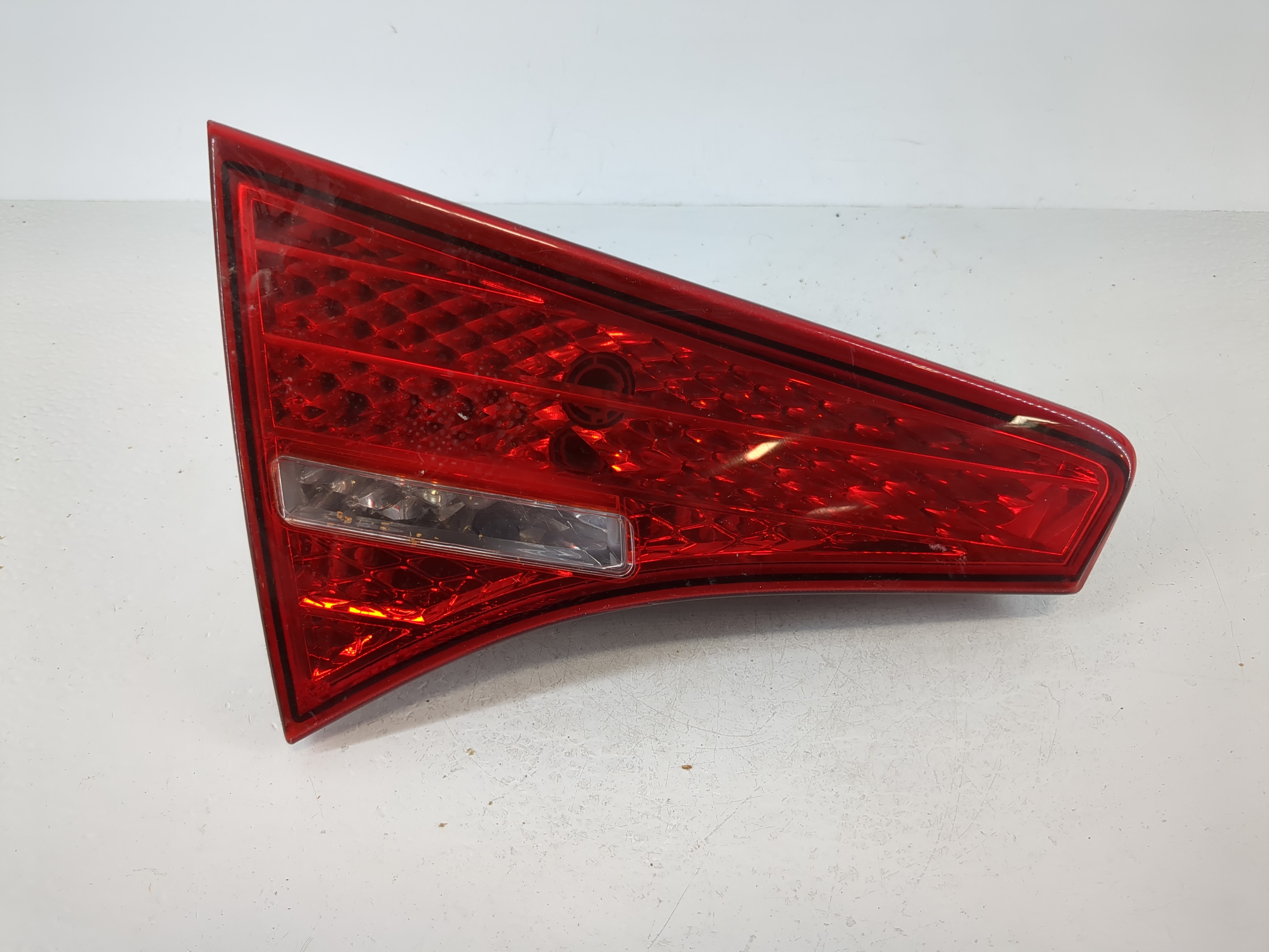 2011-2013 Kia Optima Driver Left Side Tail Light Taillight Oem 1117893 - Oemusedautoparts1.com