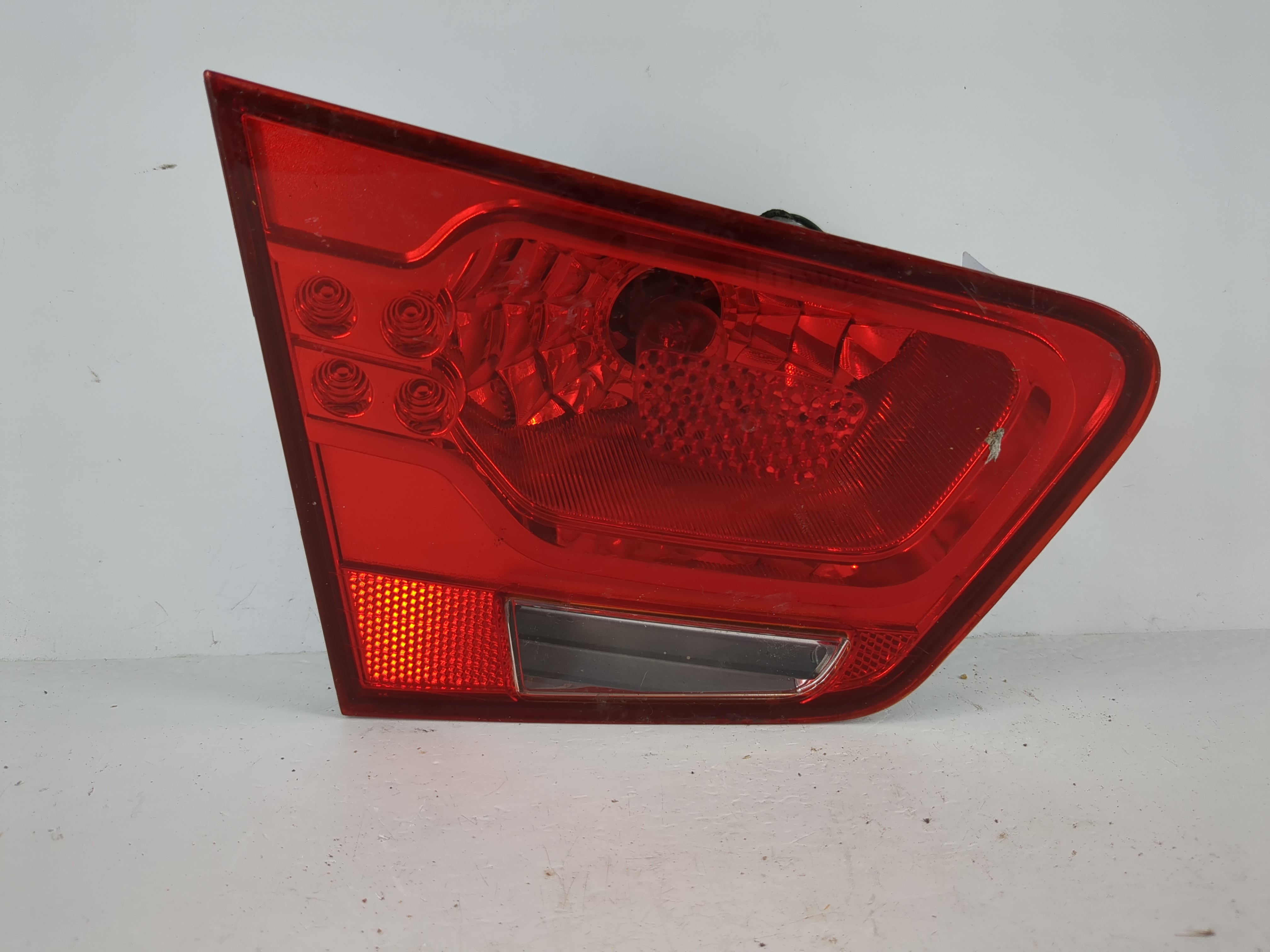 2010-2013 Kia Forte Driver Left Side Tail Light Taillight Oem 1117895 - Oemusedautoparts1.com