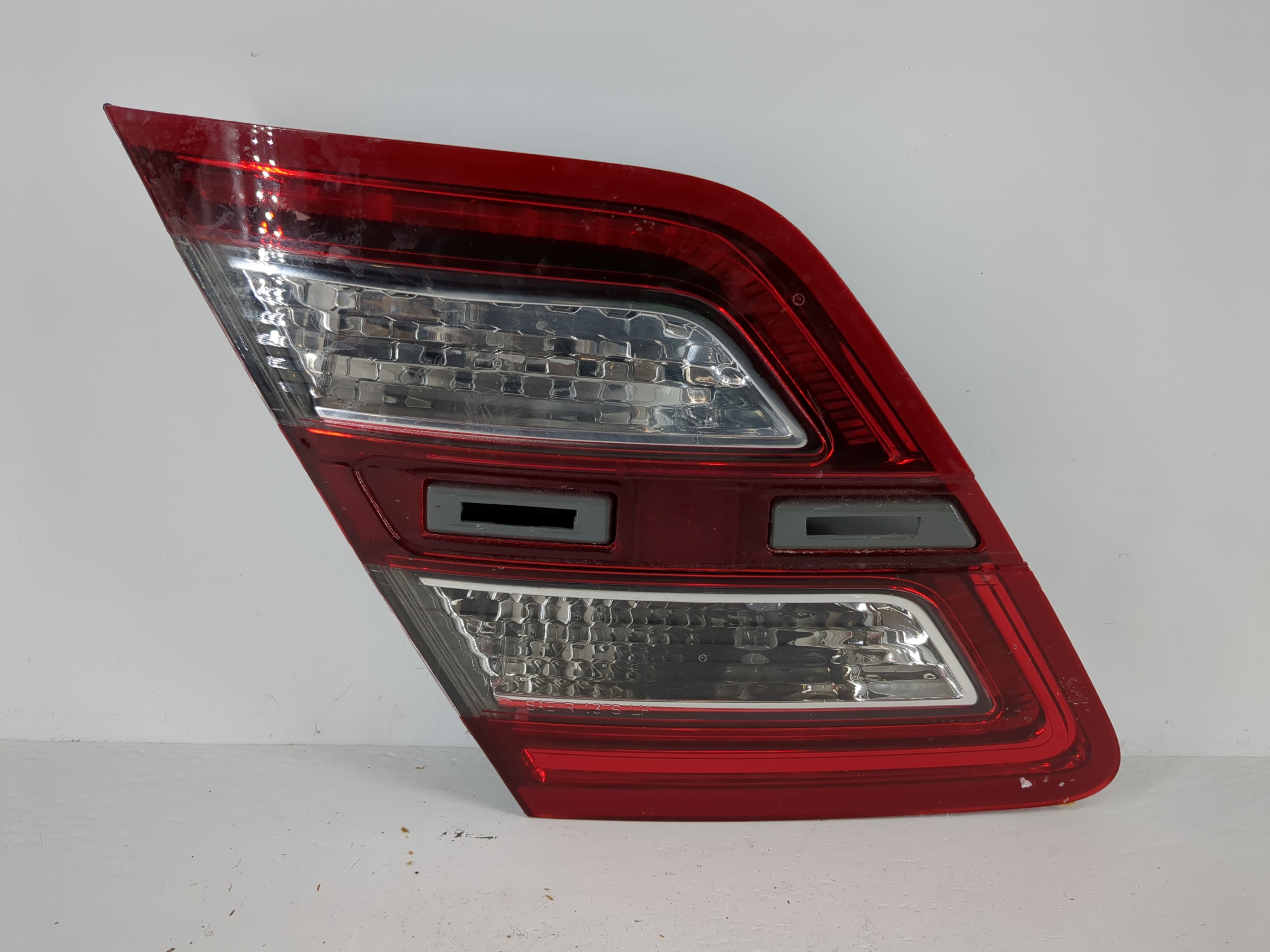 2013-2019 Ford Taurus Driver Left Side Tail Light Taillight Oem 1117898 - Oemusedautoparts1.com