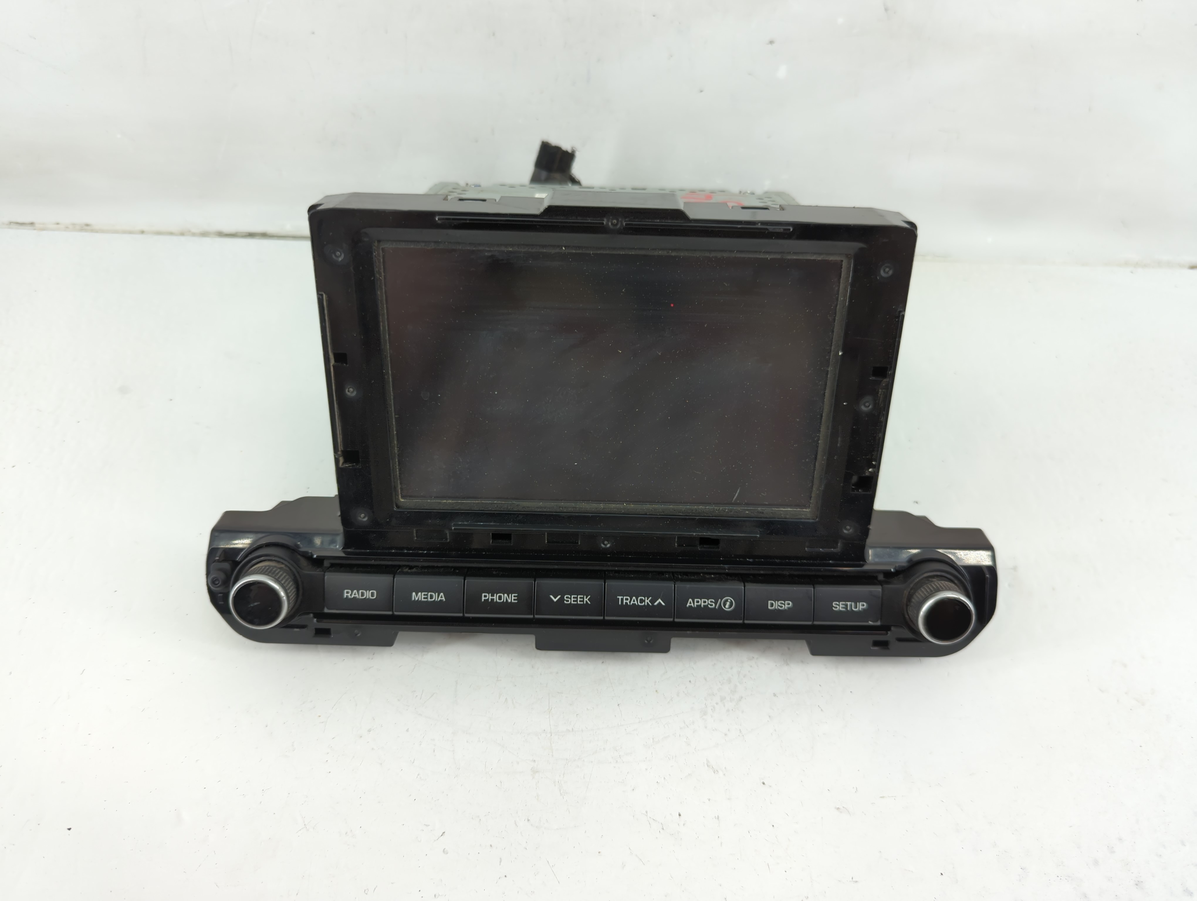 2017-2018 Hyundai Elantra Am Fm Cd Player Radio Receiver 1118024 - Oemusedautoparts1.com