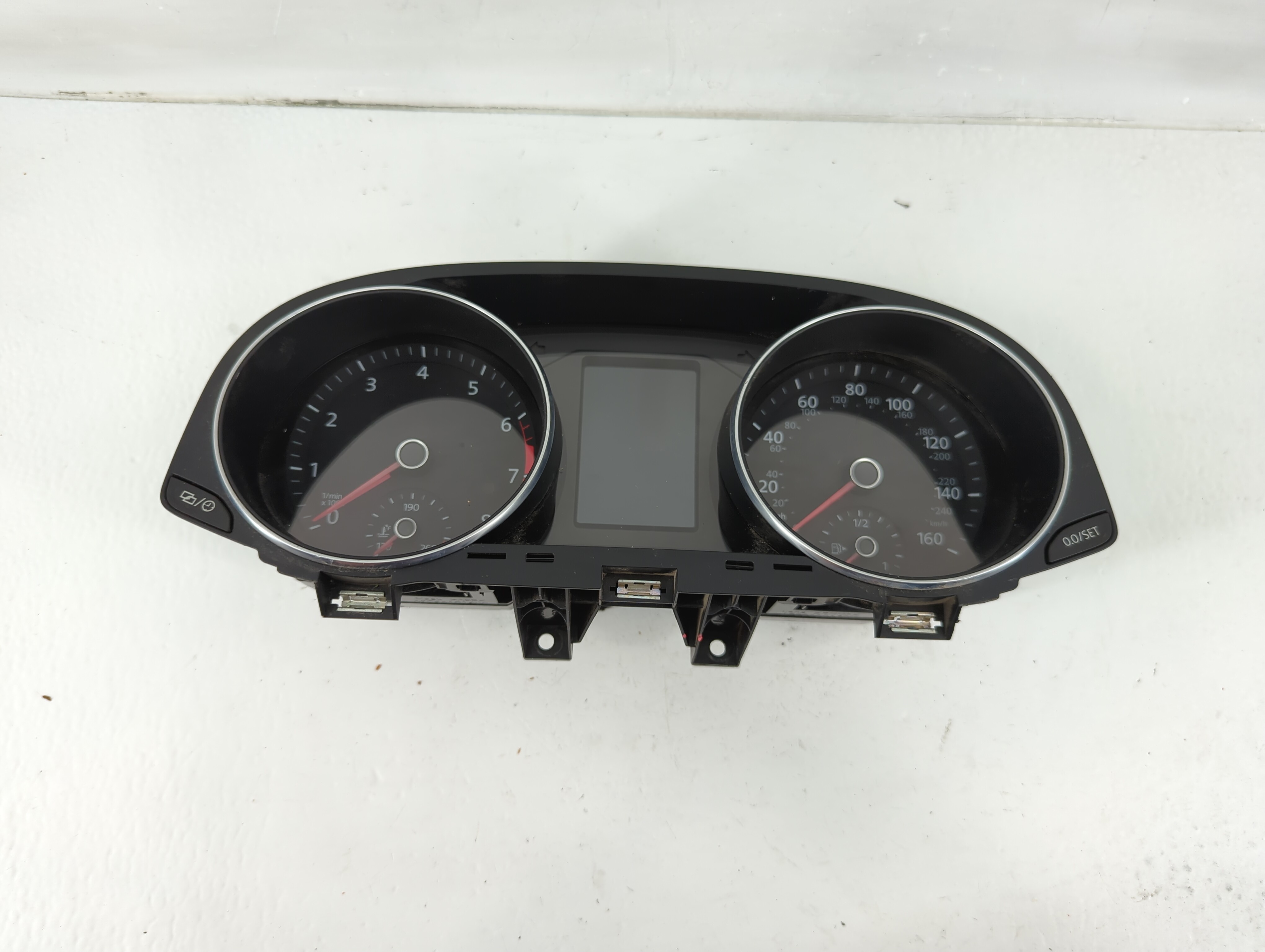 2017-2019 Volkswagen Passat Speedometer Instrument Cluster Gauges 1118039 - Oemusedautoparts1.com