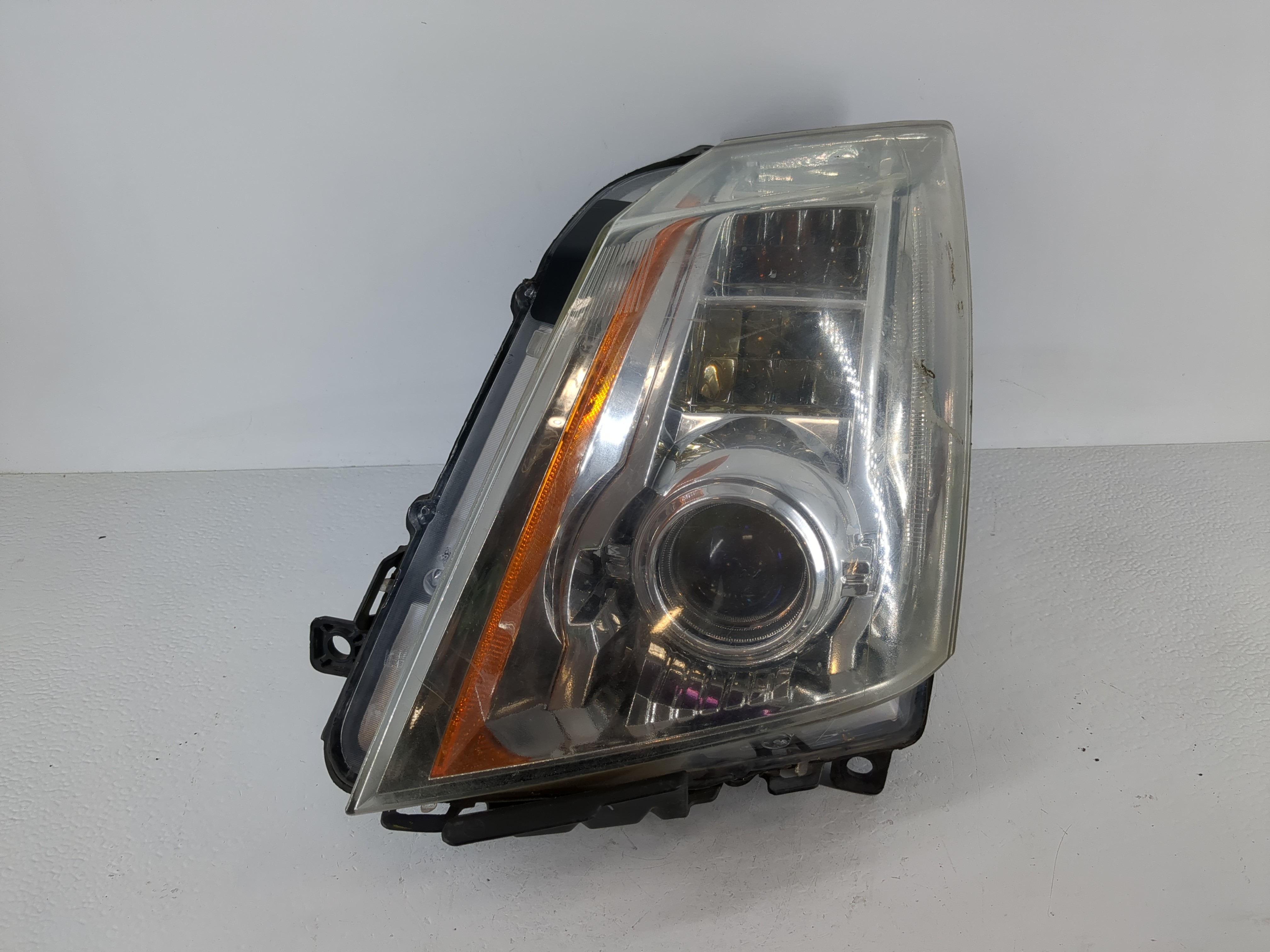 Picture of 2008-2014 Cadillac Cts Driver Left Oem Head Light Headlight Lamp 1118093
