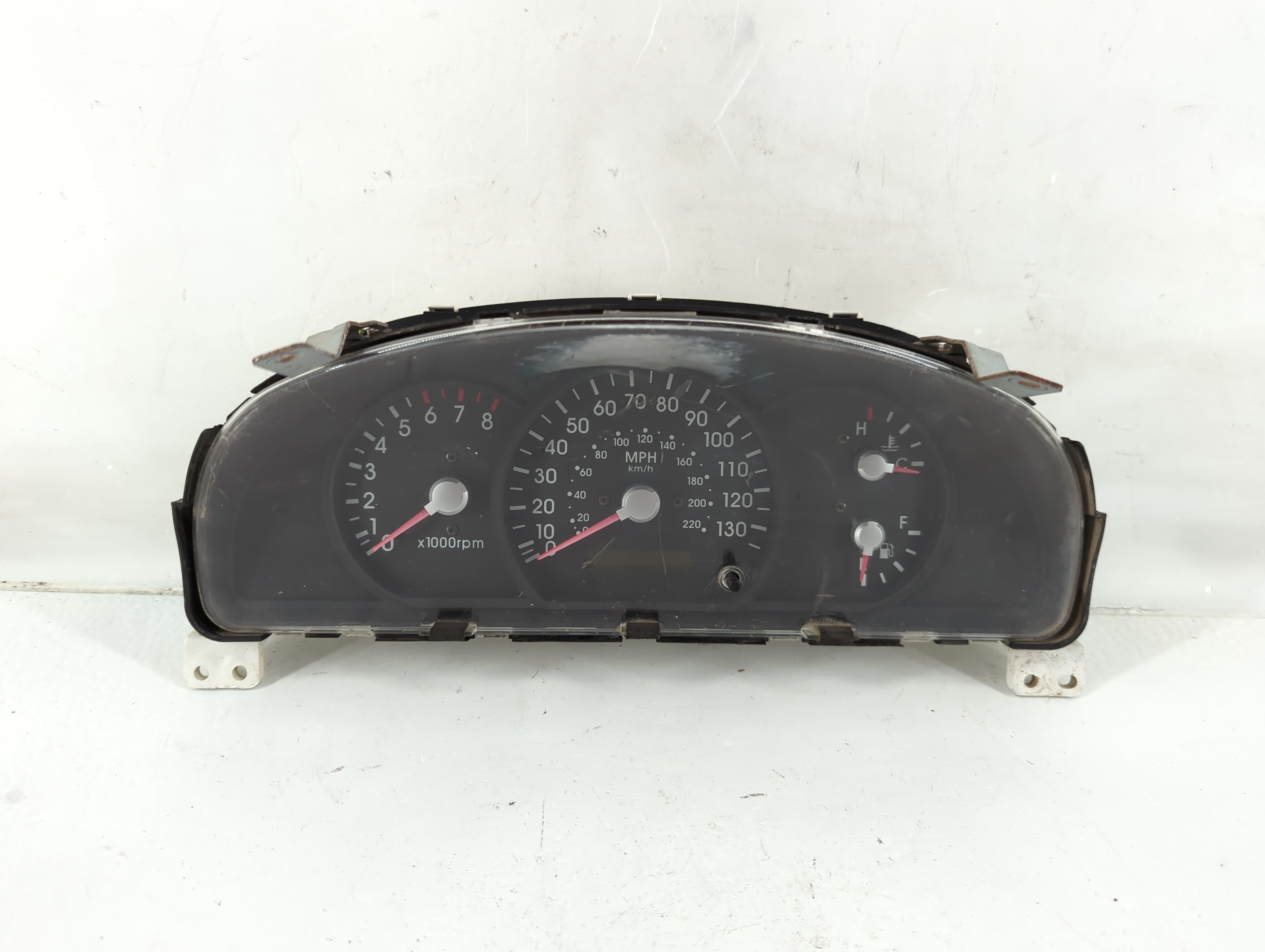 Picture of 2003-2004 Kia Sorento Speedometer Instrument Cluster Gauges 94001-3e045 1118134