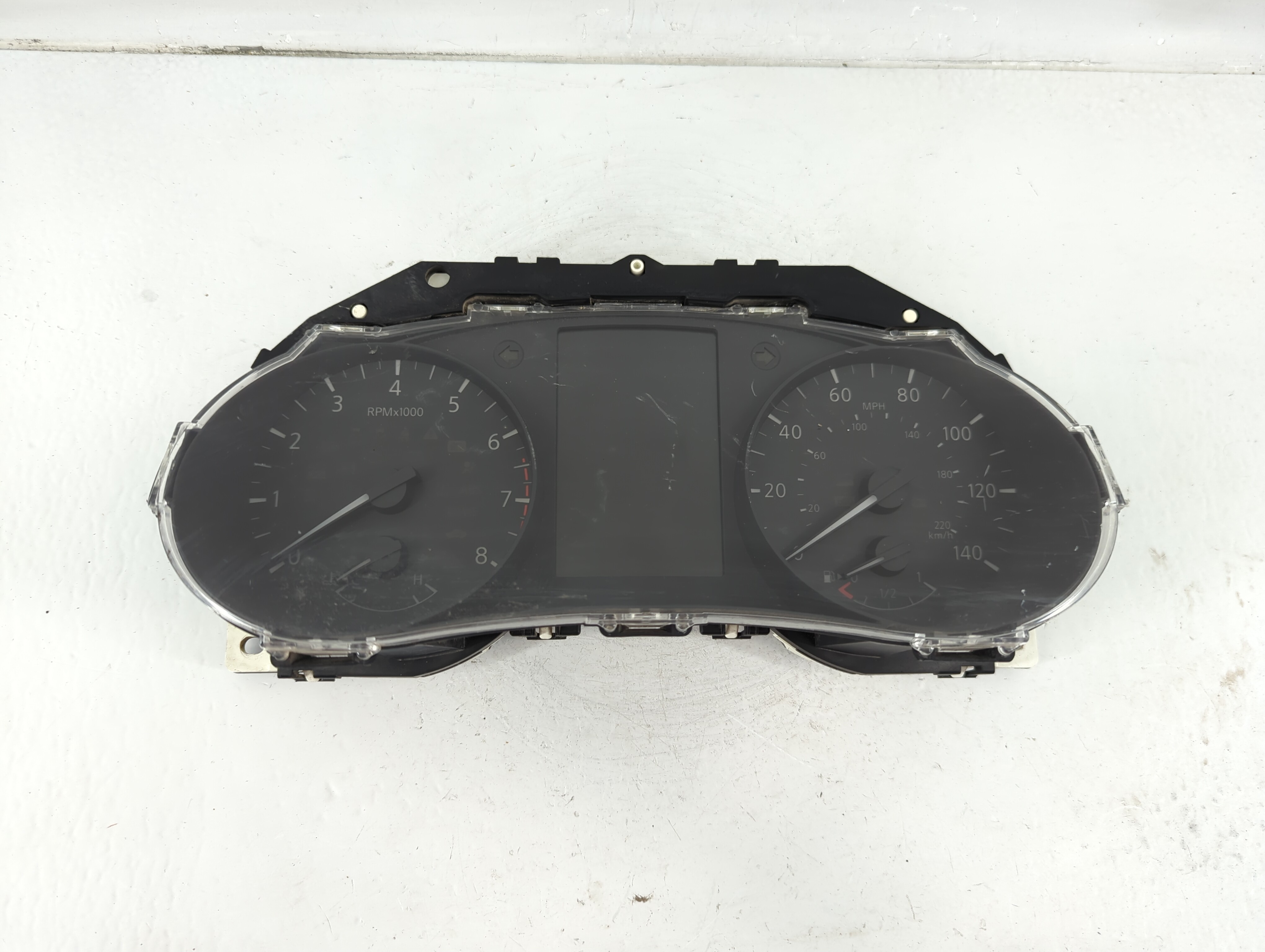 2017-2017 Nissan Rogue Speedometer Instrument Cluster Gauges Fgv8|5hk0a 1118146 - Oemusedautoparts1.com
