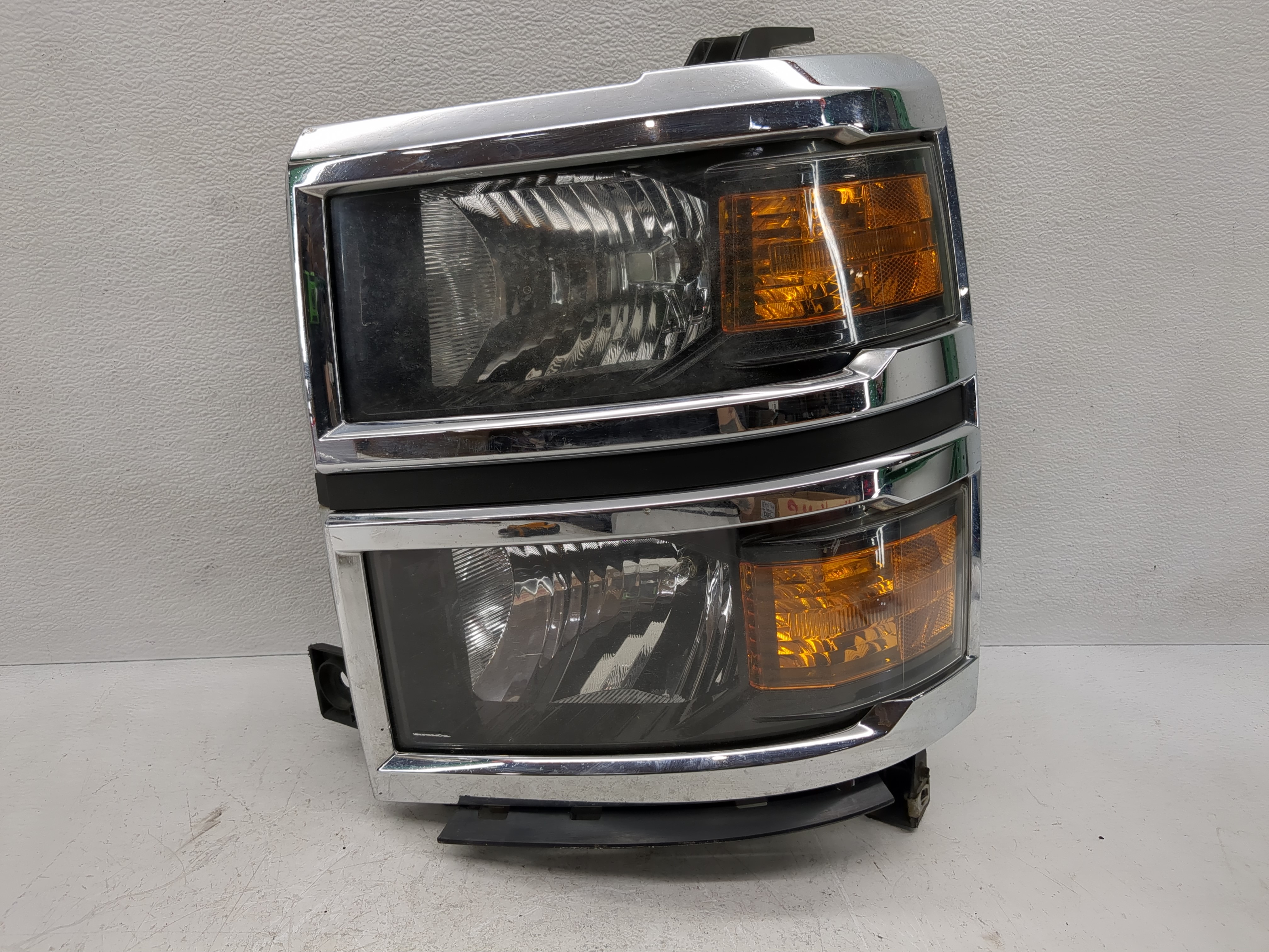 Picture of 2014 Chevrolet Silverado 1500 Driver Left Oem Head Light Headlight Lamp 1118158
