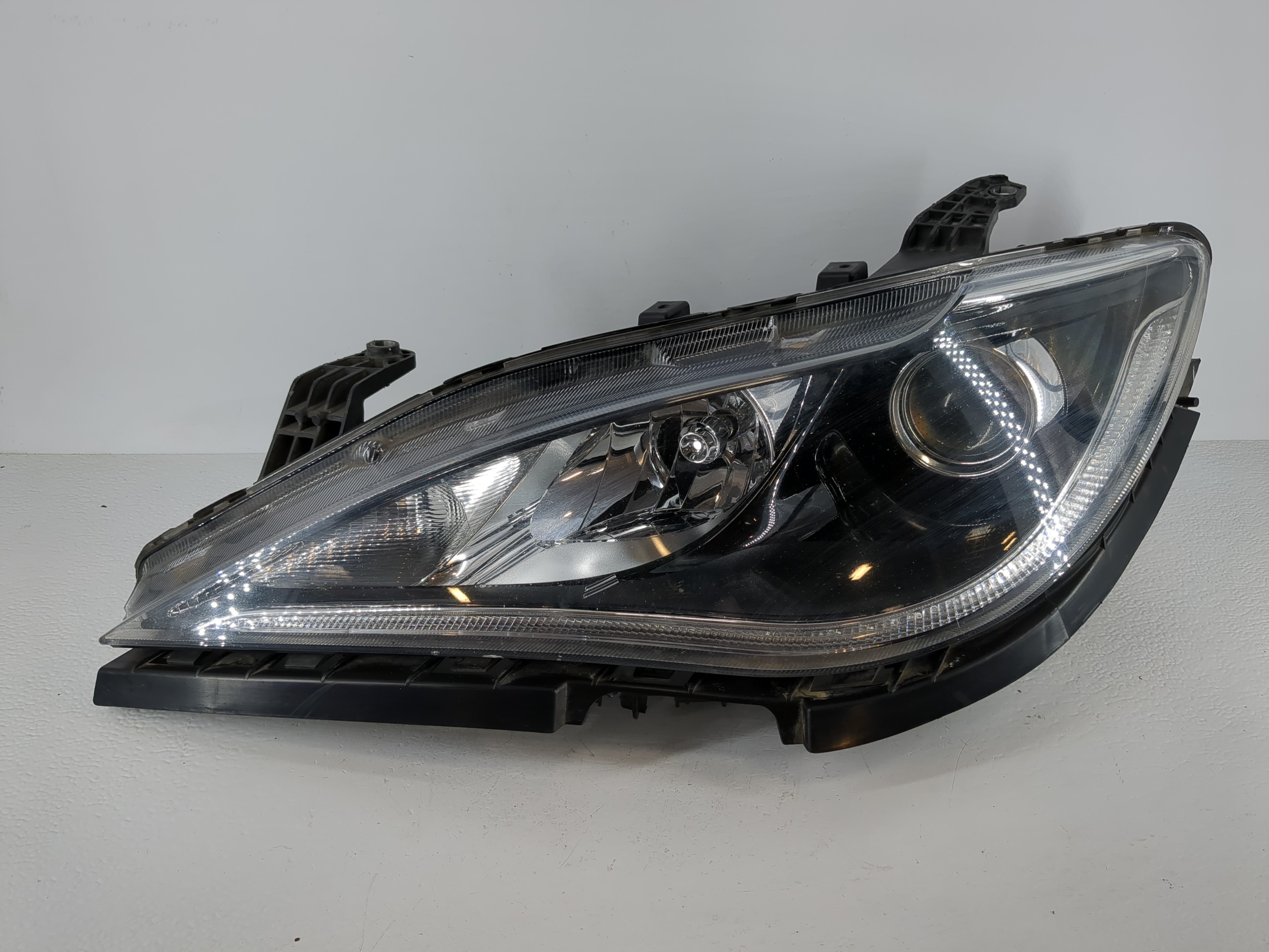 2017-2020 Chrysler Pacifica Driver Left Oem Head Light Headlight Lamp 1118162 - Oemusedautoparts1.com