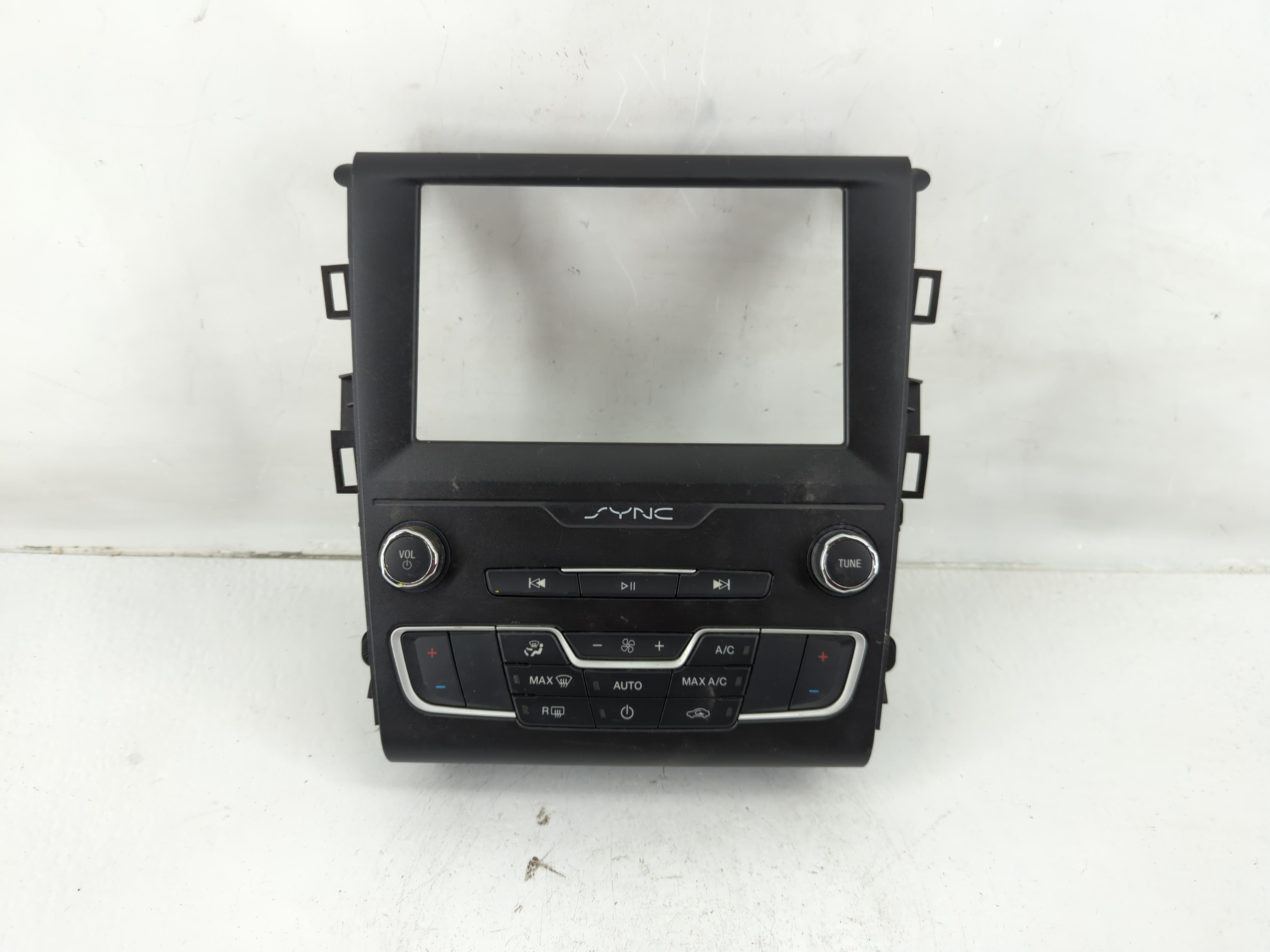 2017-2020 Ford Fusion Am Fm Cd Player Radio Receiver 1118203 - Oemusedautoparts1.com