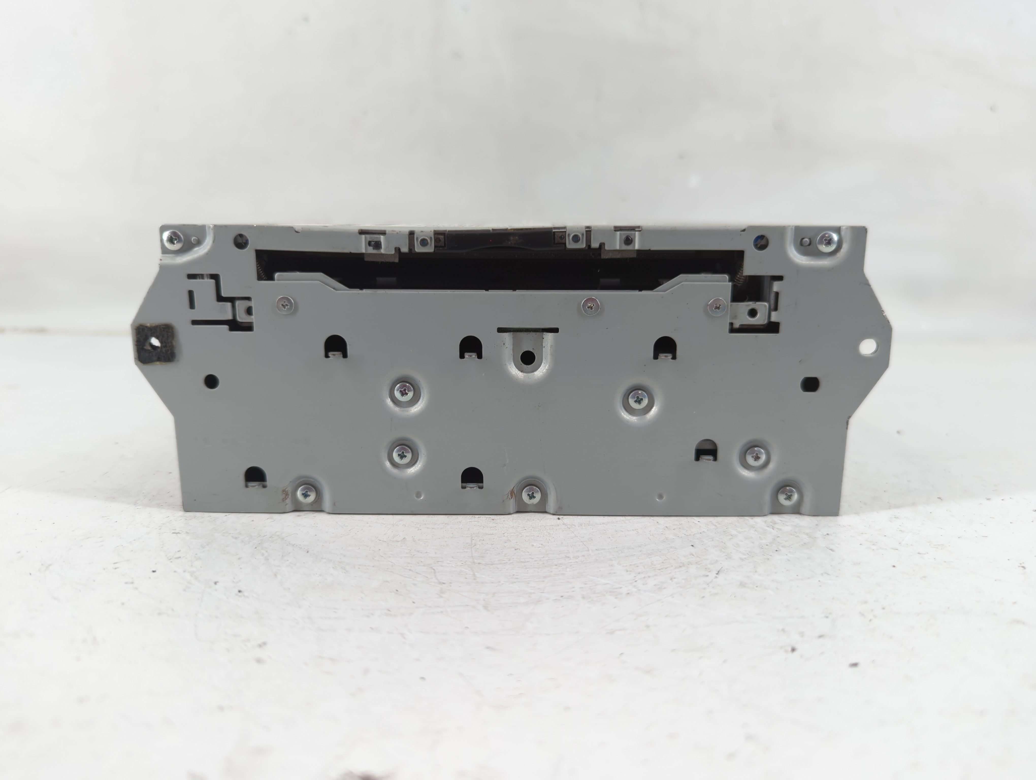 2017-2020 Nissan Pathfinder Am Fm Cd Player Radio Receiver 1118307 - Oemusedautoparts1.com