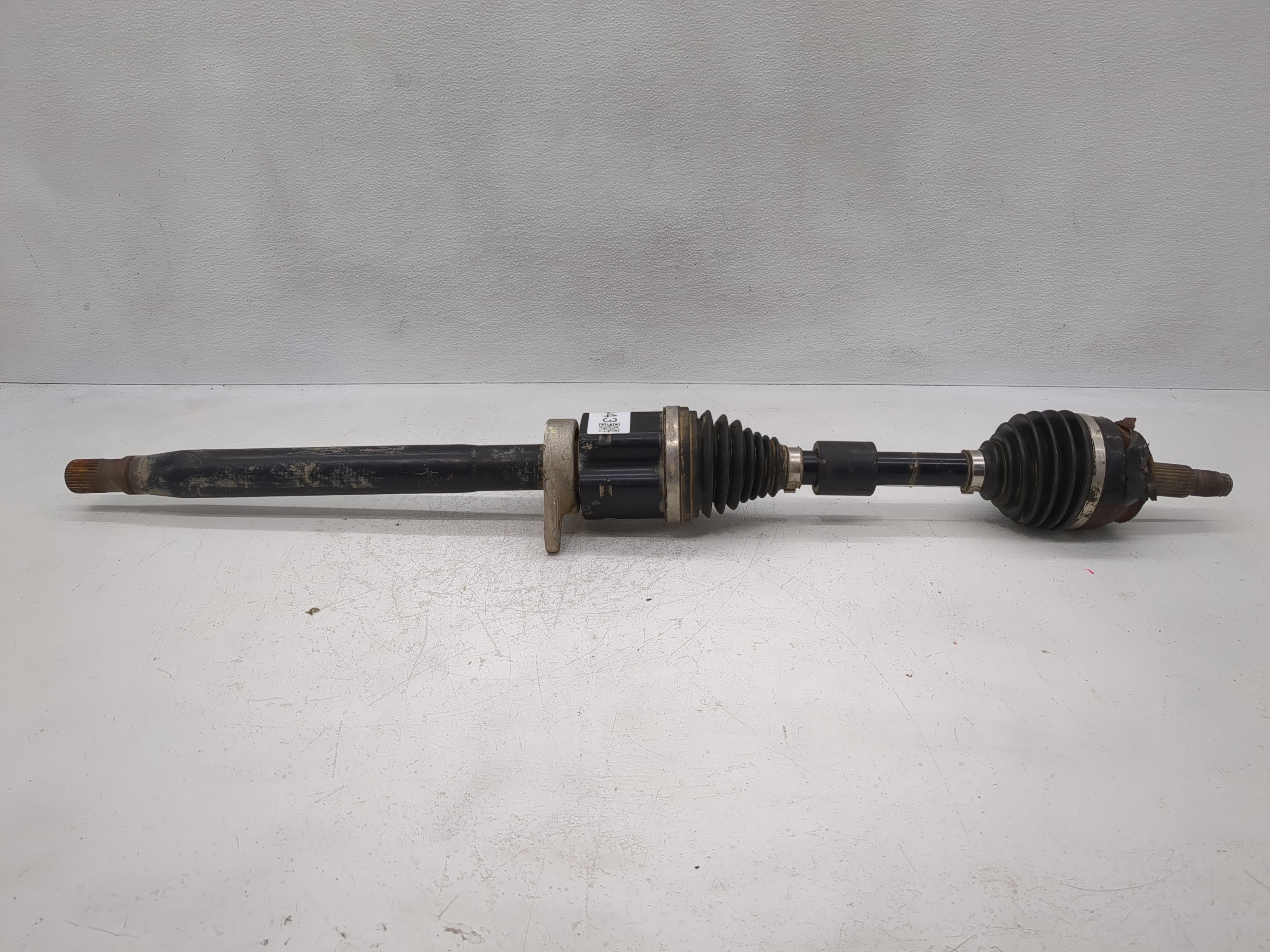 2015-2017 Chrysler 200 Axle Shaft Front Passenger Cv C/v 1118343 - Oemusedautoparts1.com