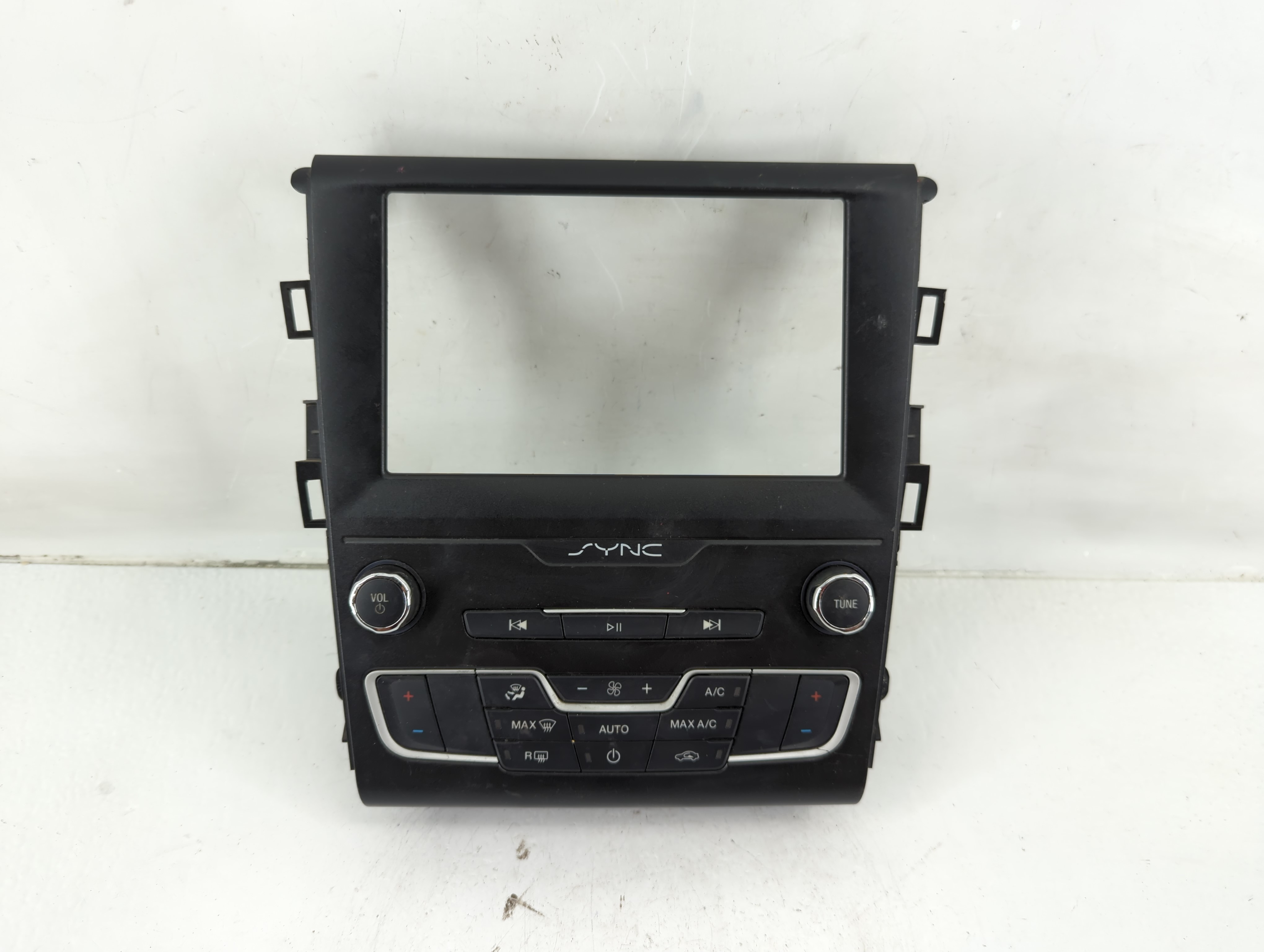 2017-2020 Ford Fusion Am Fm Cd Player Radio Receiver 1118386 - Oemusedautoparts1.com