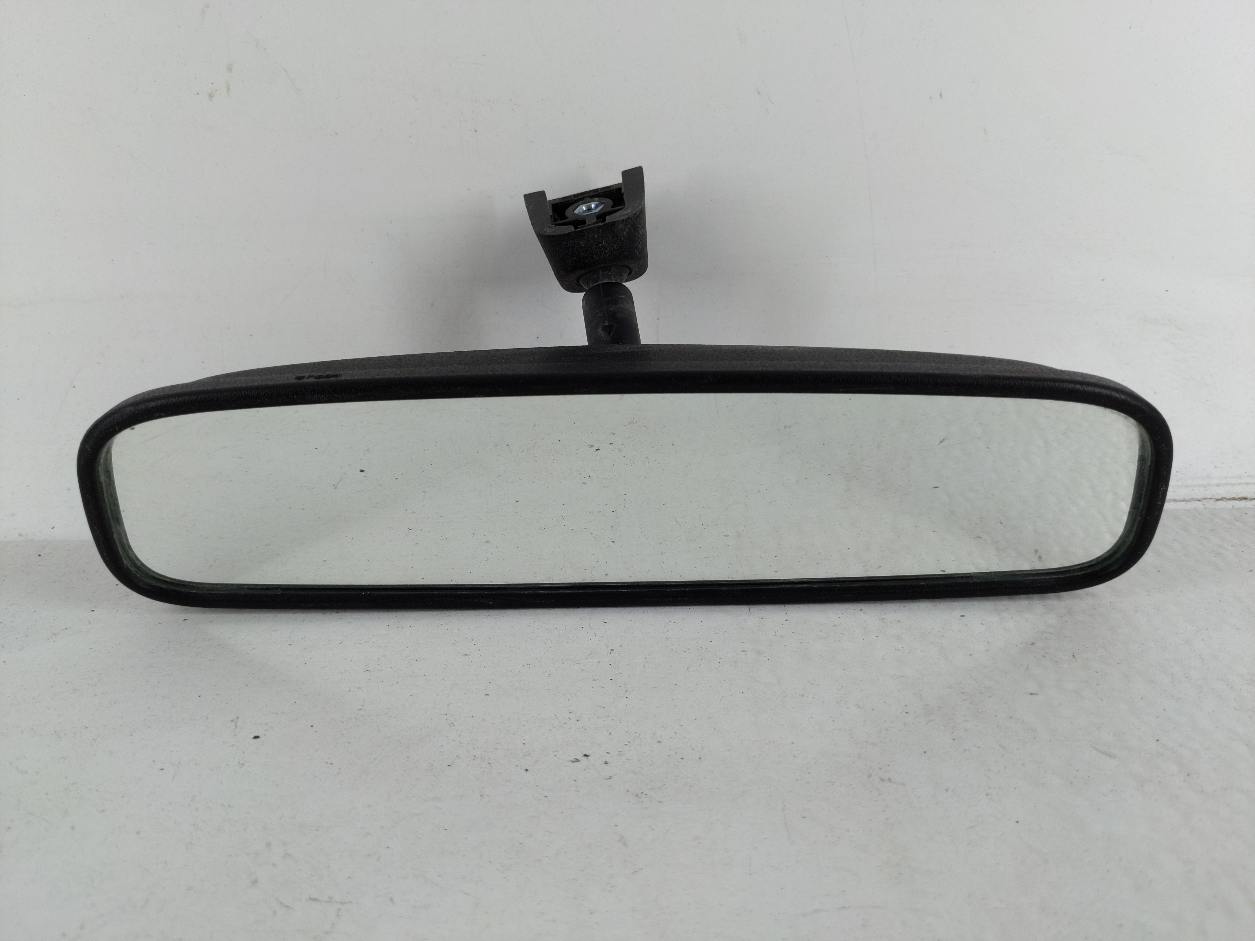 2012-2017 Hyundai Accent Interior Rear View Mirror Oem 1118418 - Oemusedautoparts1.com