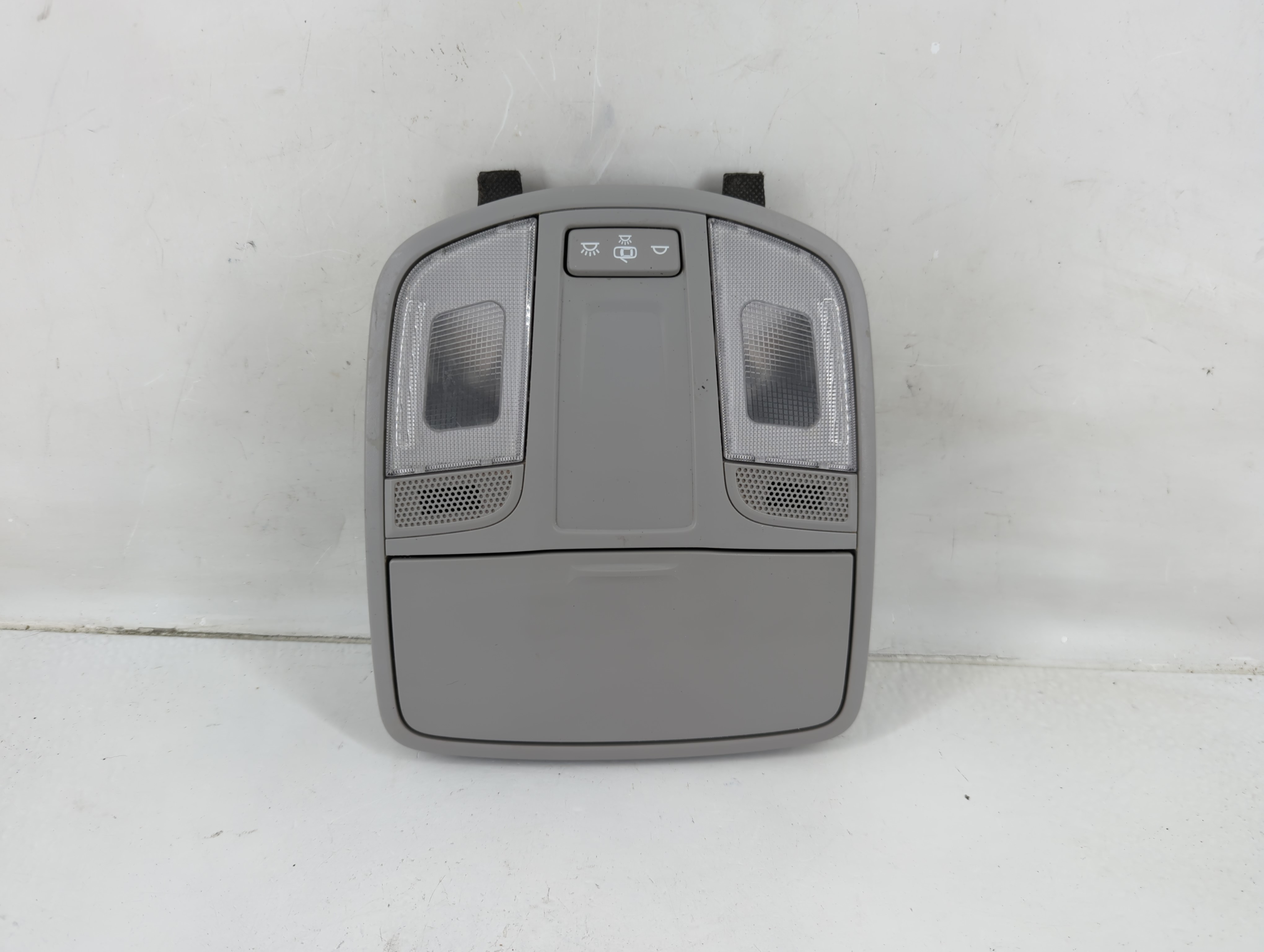 2019 Hyundai Tucson Overhead Roof Console 1118437 - Oemusedautoparts1.com