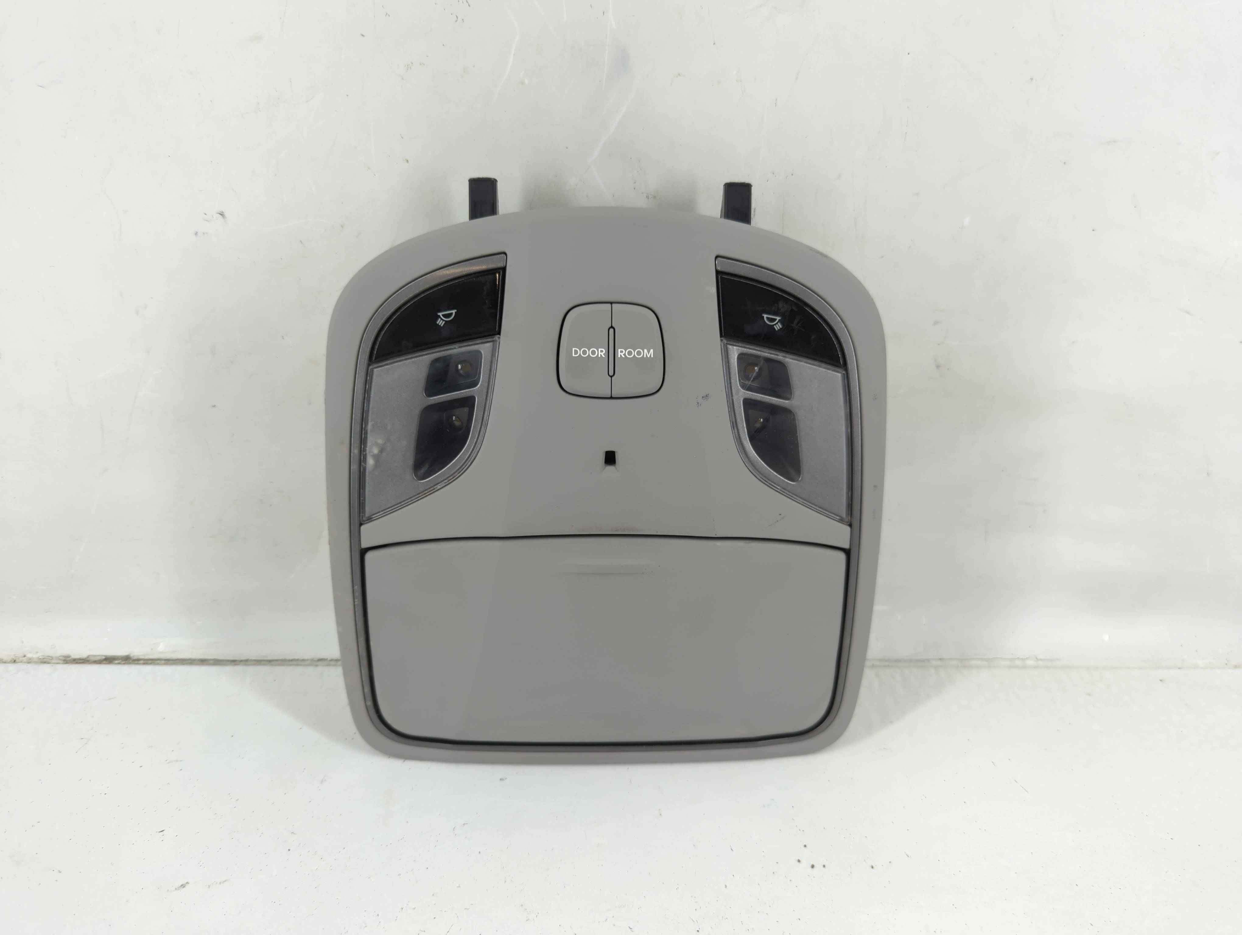 2014 Hyundai Sonata Overhead Roof Console 1118440 - Oemusedautoparts1.com