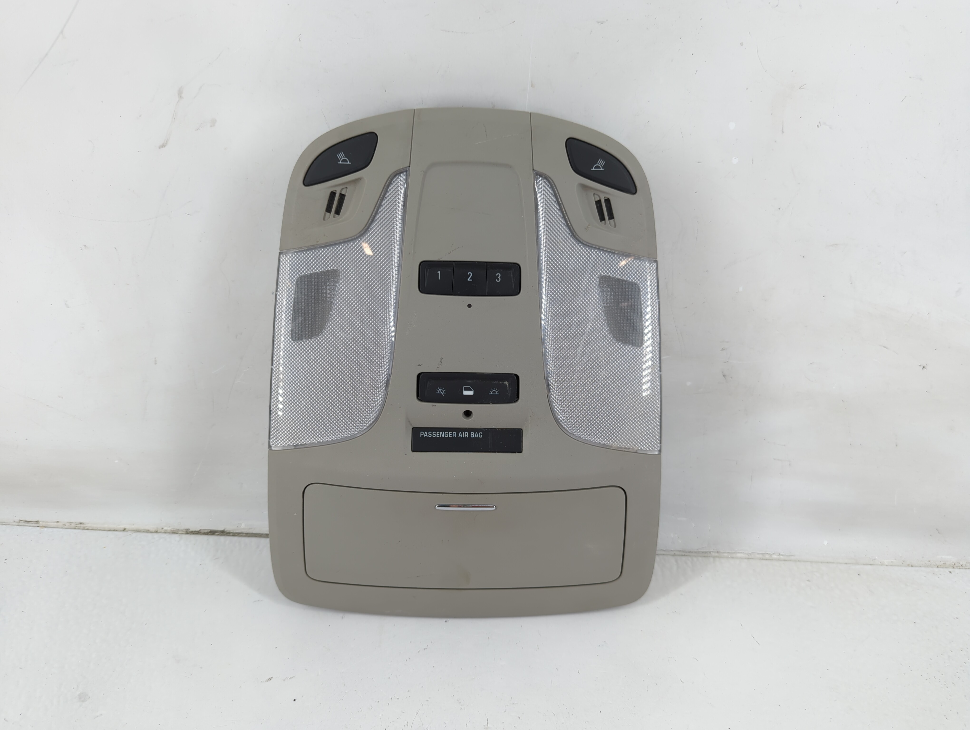 2014 Buick Lacrosse Overhead Roof Console 1118475 - Oemusedautoparts1.com