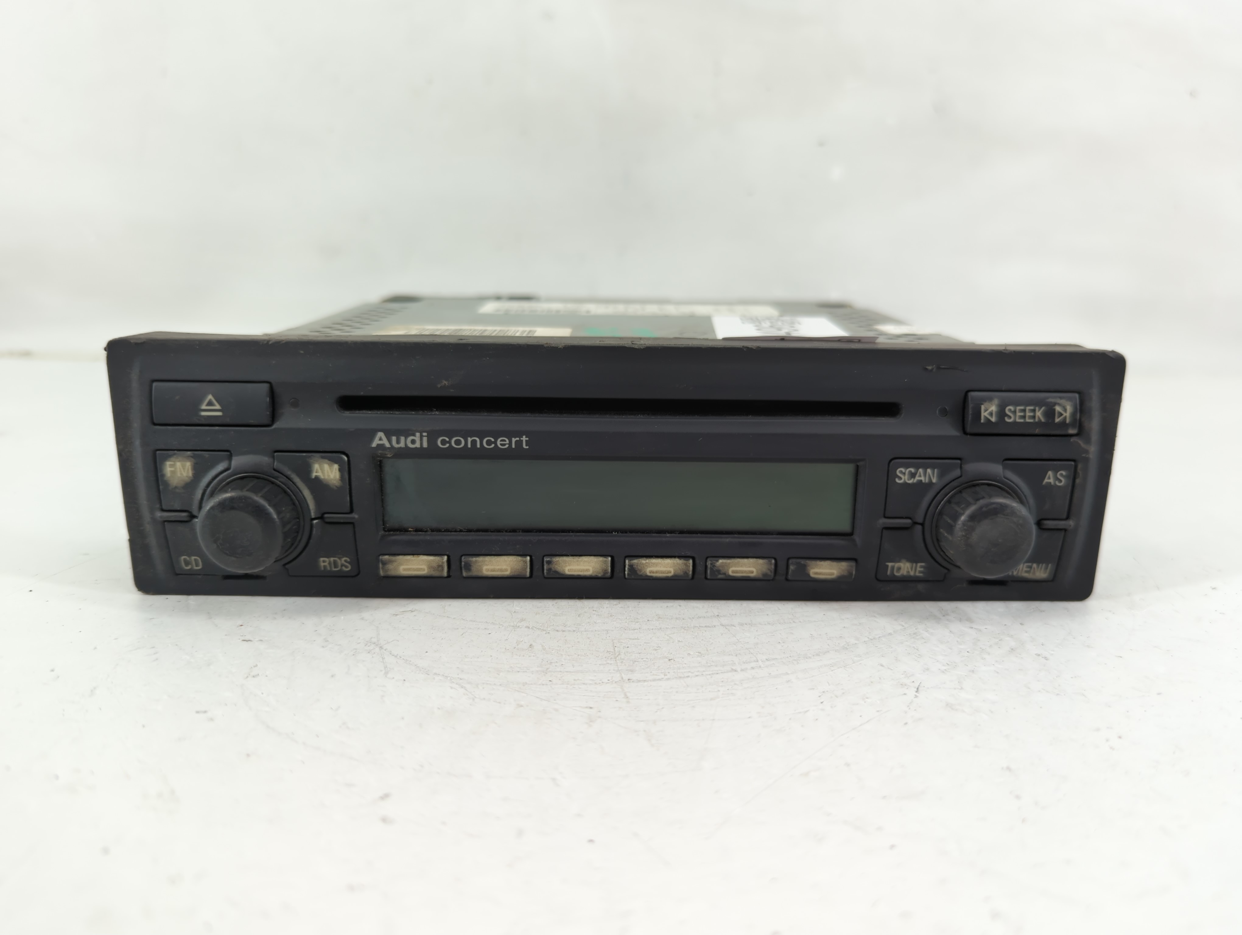 Picture of 2004-2005 Audi Tt Am Fm Cd Player Radio Receiver 1118496