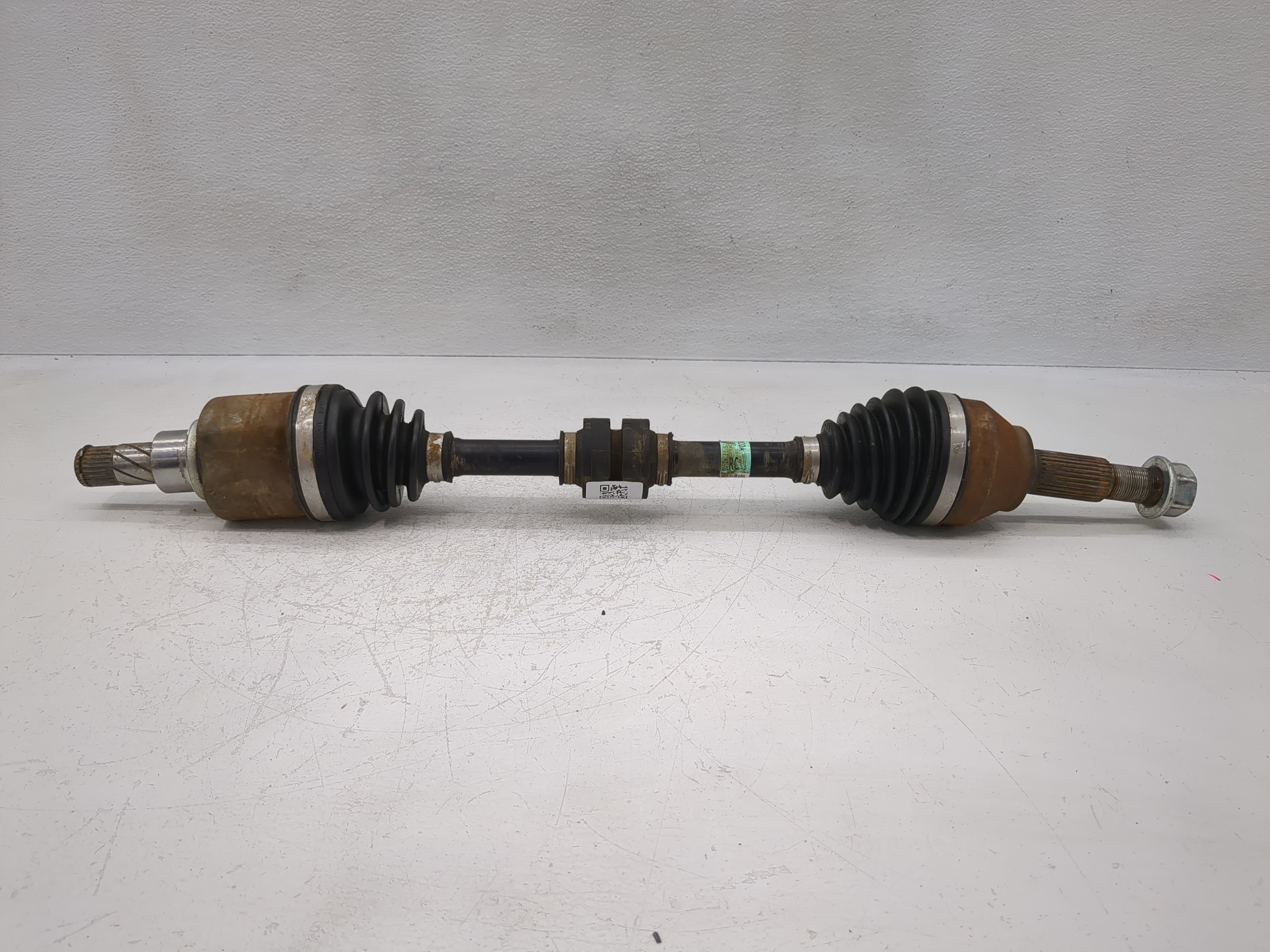 2013-2019 Nissan Sentra Axle Shaft Front Driver Cv C/v 1118521 - Oemusedautoparts1.com