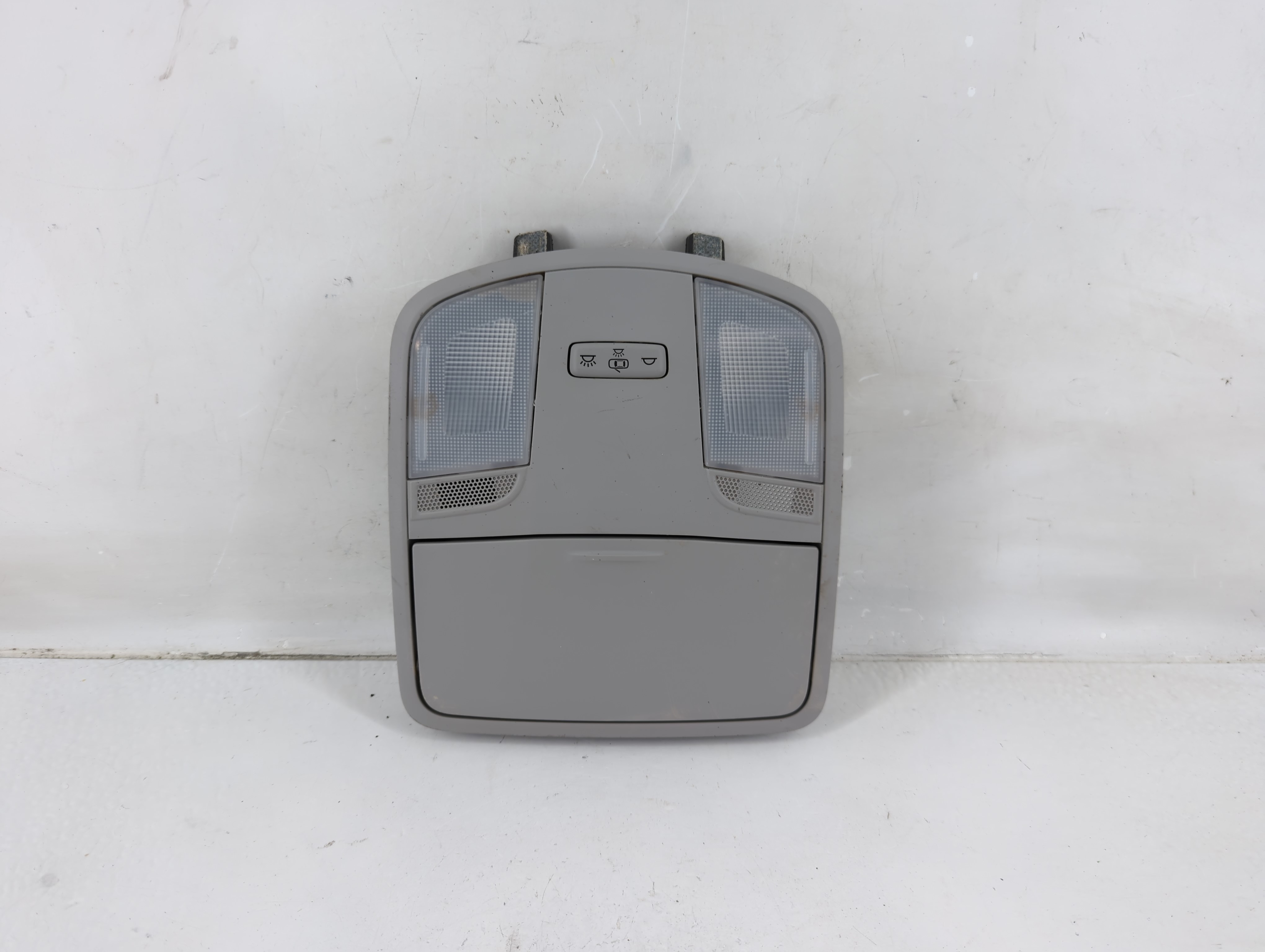 2021 Hyundai Kona Overhead Roof Console 1118530 - Oemusedautoparts1.com