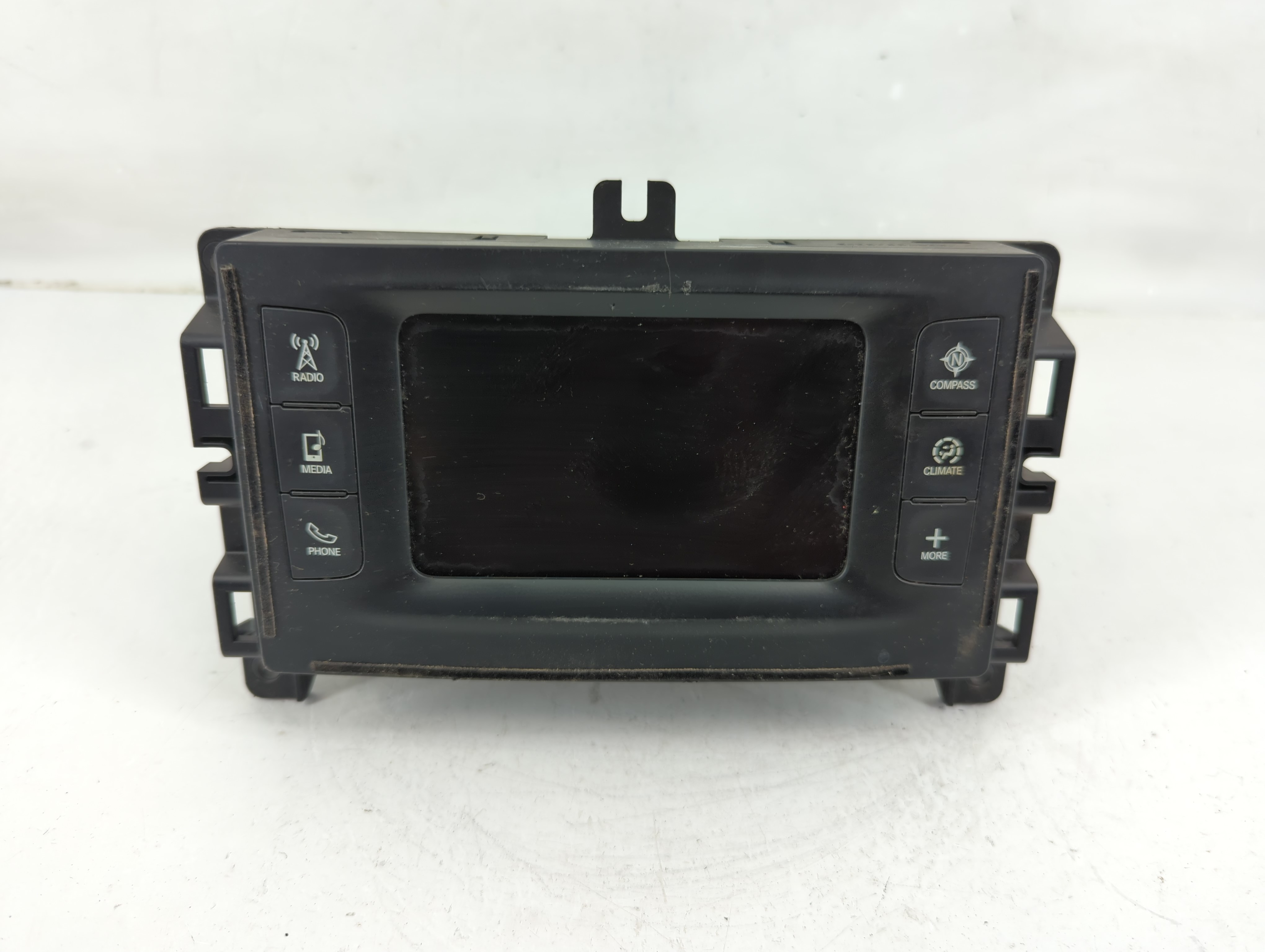 2017-2017 Chrysler 200 Am Fm Cd Player Radio Receiver 1118554 - Oemusedautoparts1.com