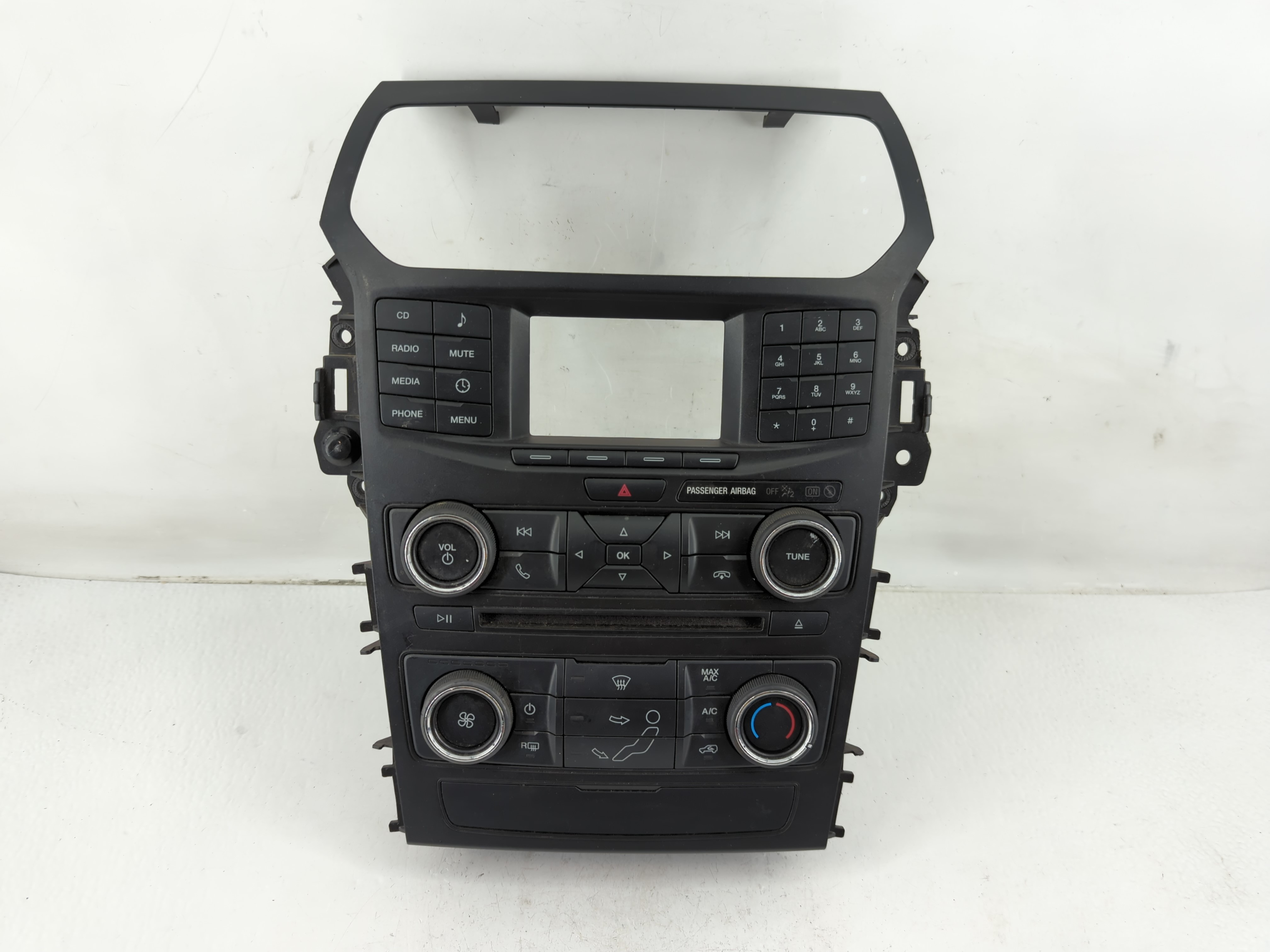 2016-2018 Ford Explorer Am Fm Cd Player Radio Receiver 1118598 - Oemusedautoparts1.com