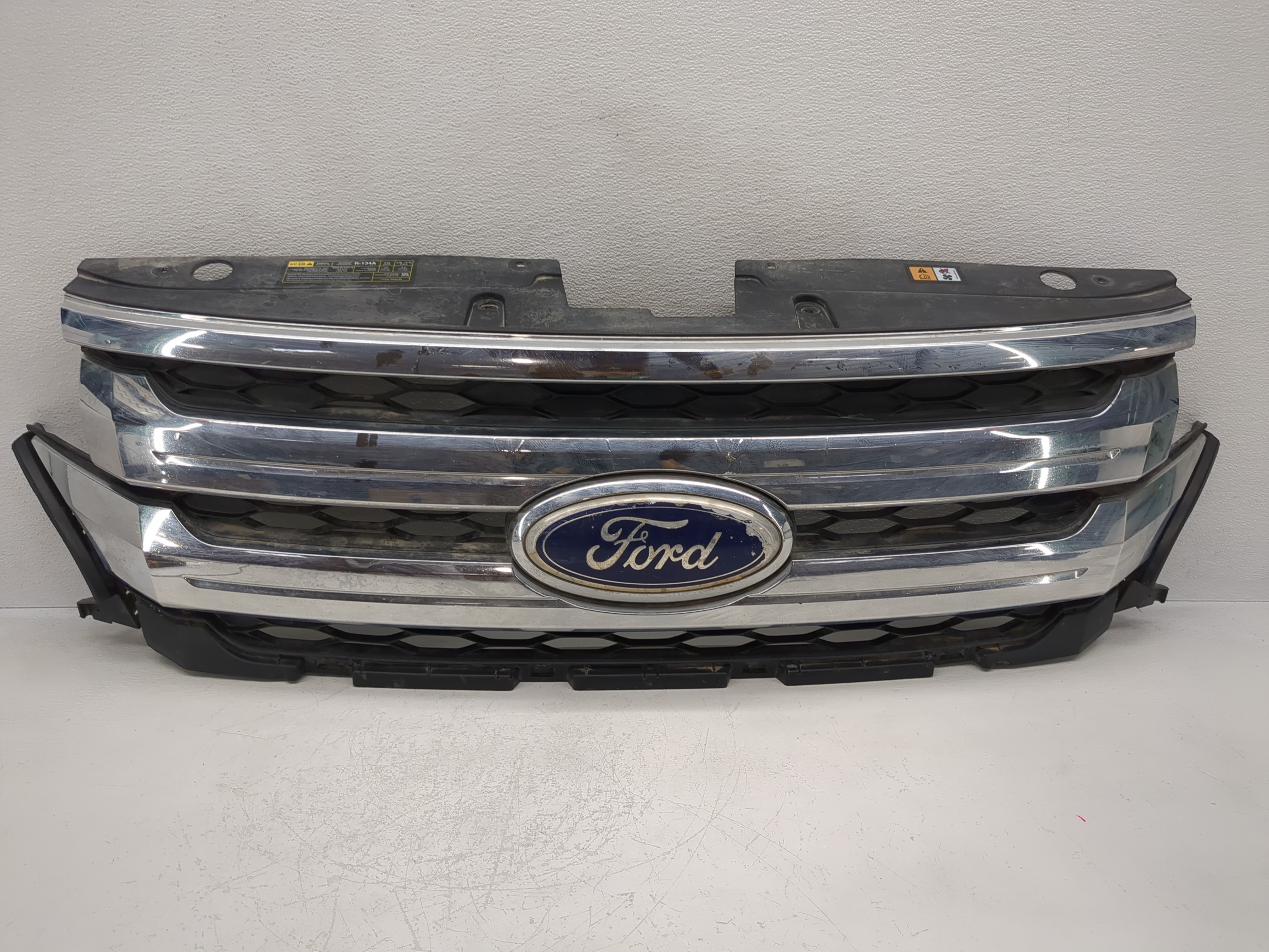 Picture of 2011-2014 Ford Edge Front Bumper Grille Cover 1118606