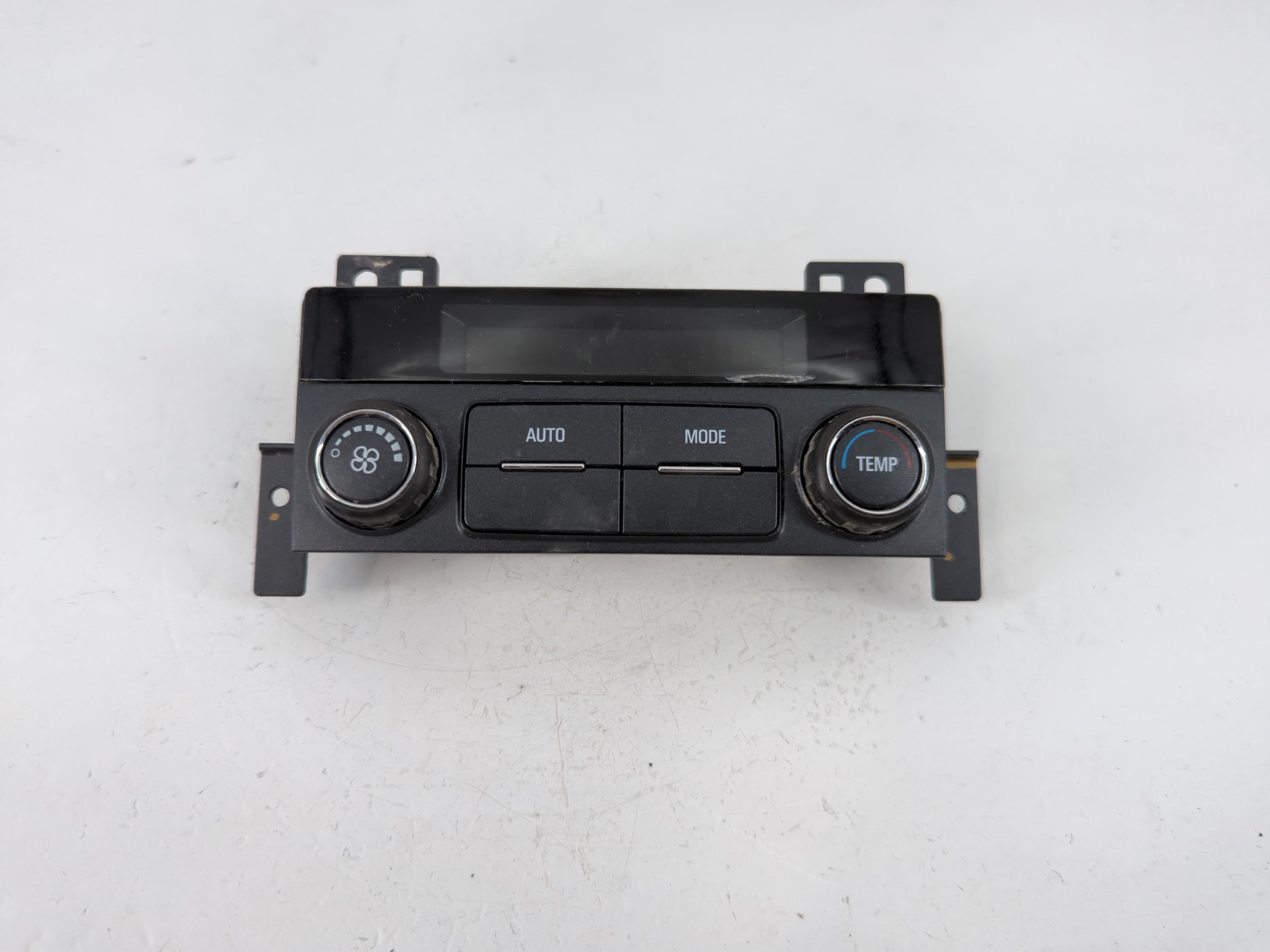 2018-2022 Chevrolet Traverse Ac Heater Climate Control 23507152 1118626 - Oemusedautoparts1.com