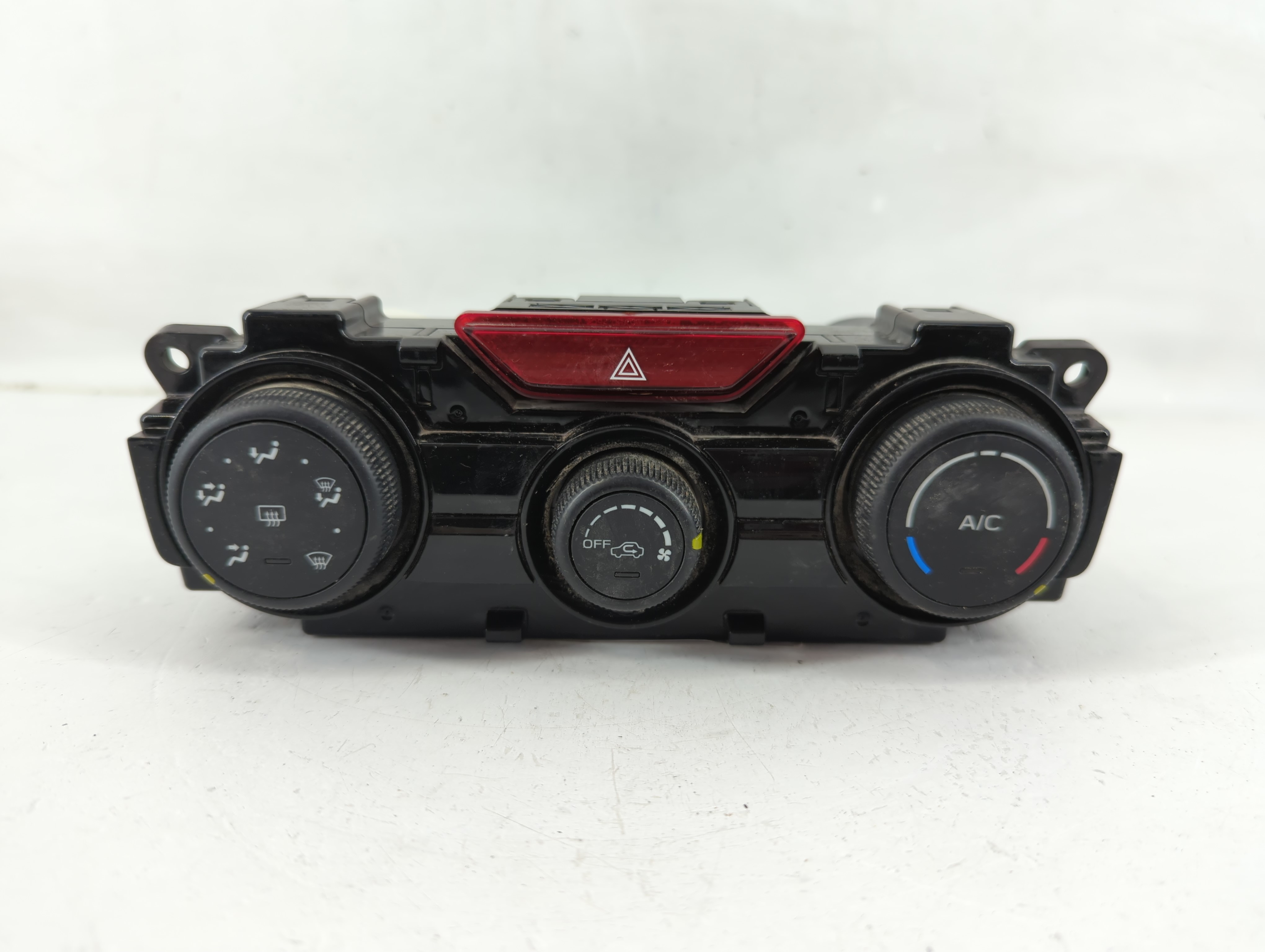 2017-2018 Subaru Impreza Ac Heater Climate Control 1118673 - Oemusedautoparts1.com