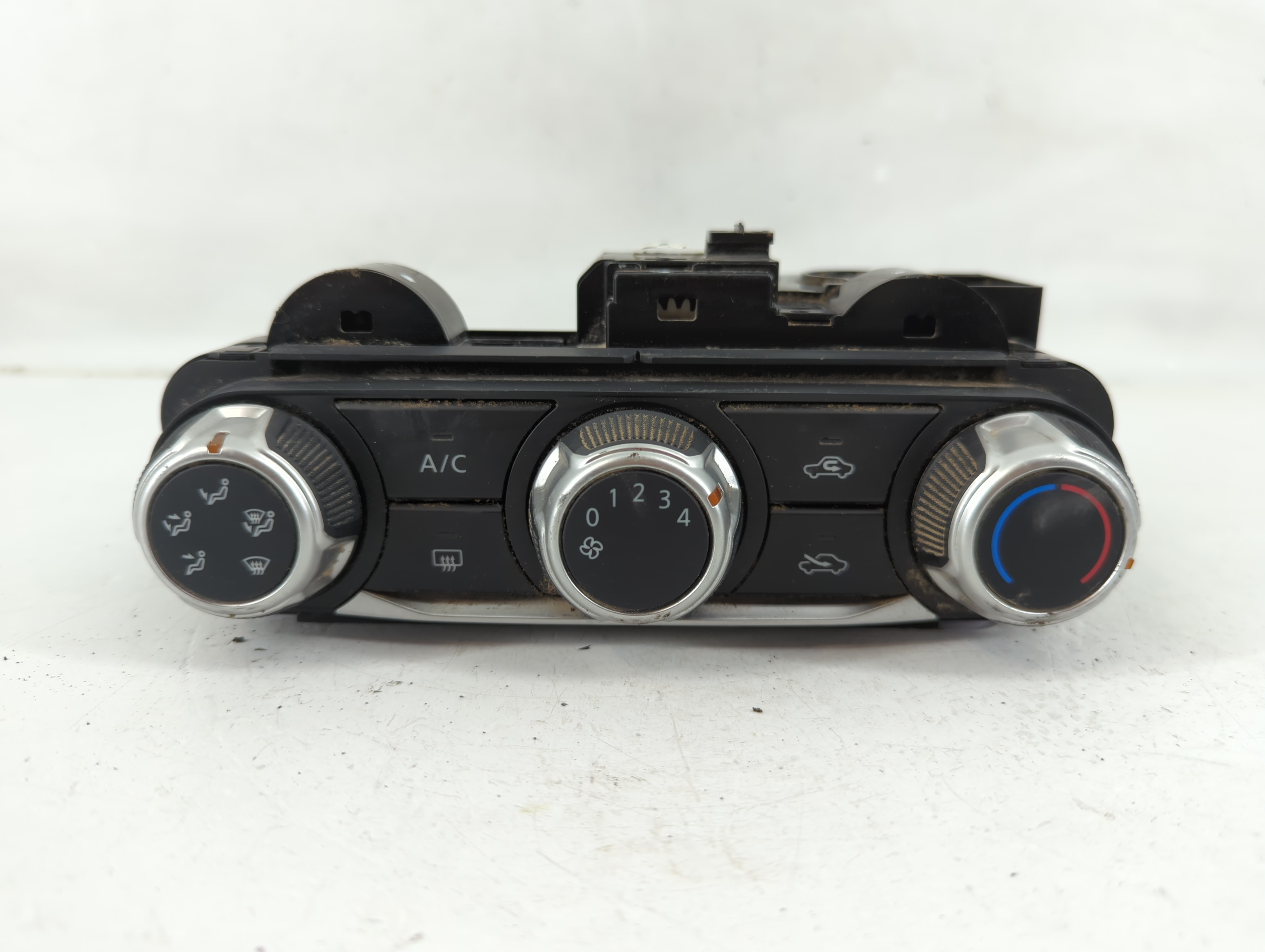 2021 Nissan Versa Ac Heater Climate Control 1118675 - Oemusedautoparts1.com